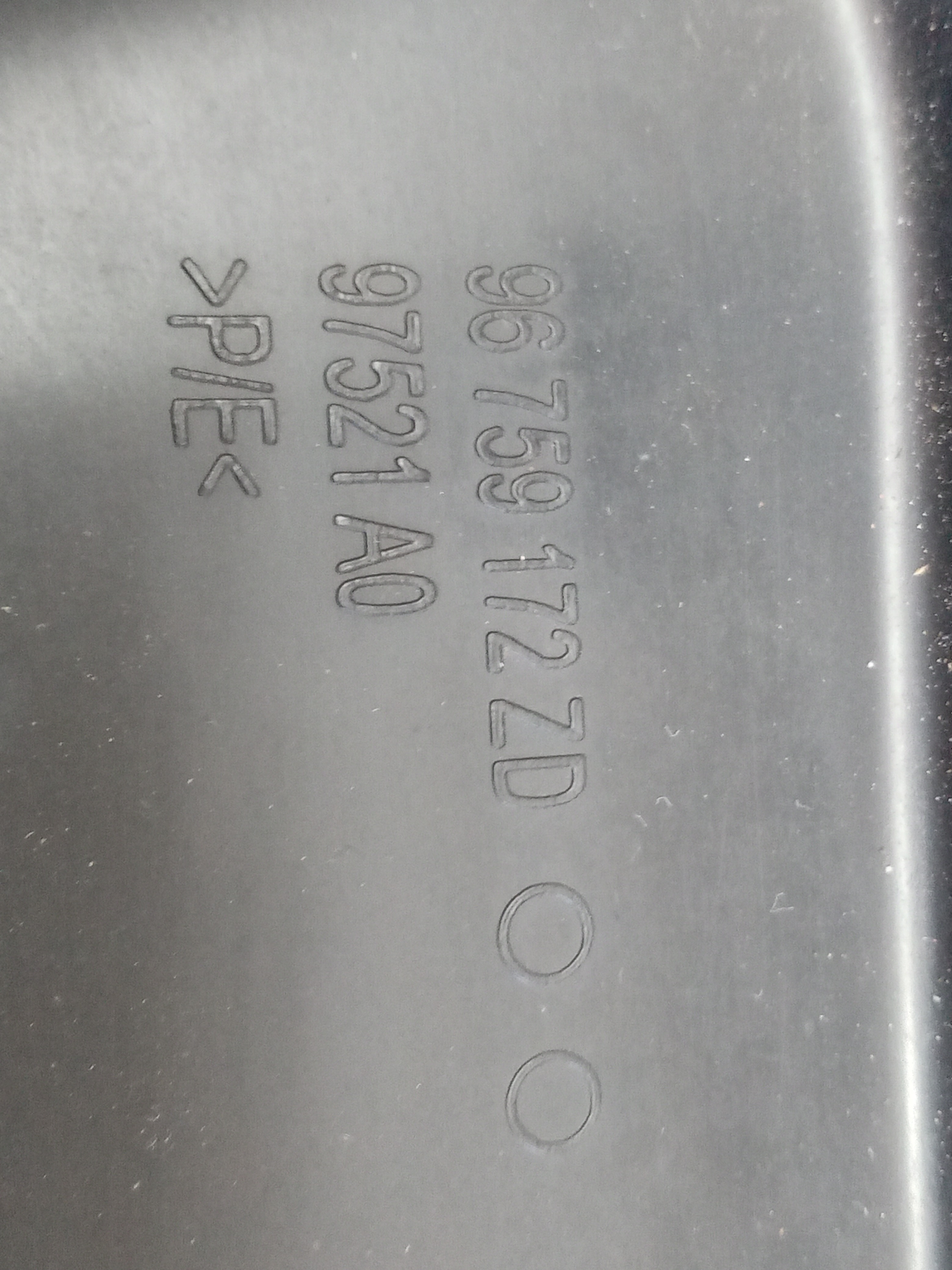 FORRO TAMPA TRASEIRA CITROEN C3 2016 3