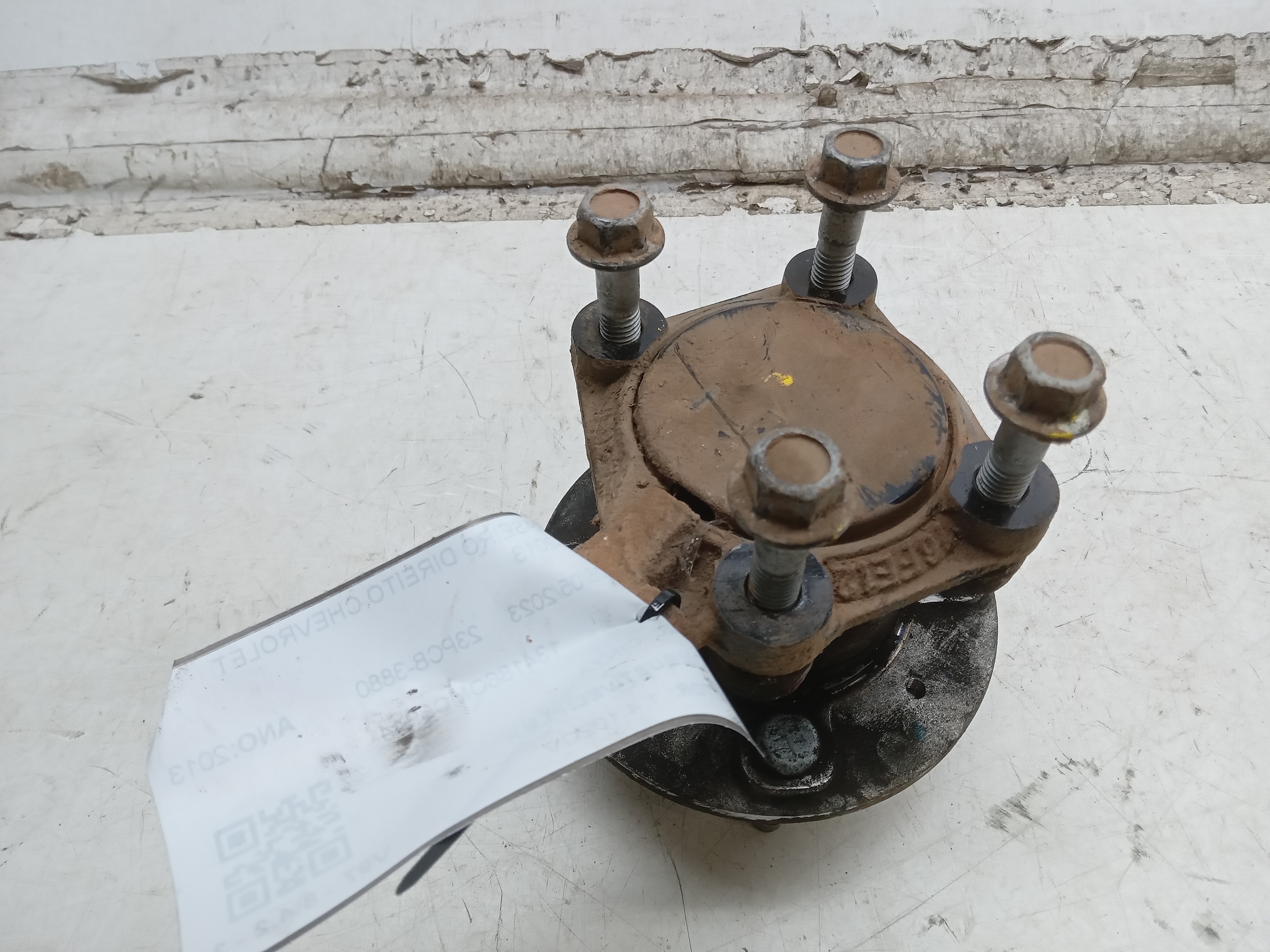 CUBO TRASEIRO DIREITO CHEVROLET COBALT 2013 2
