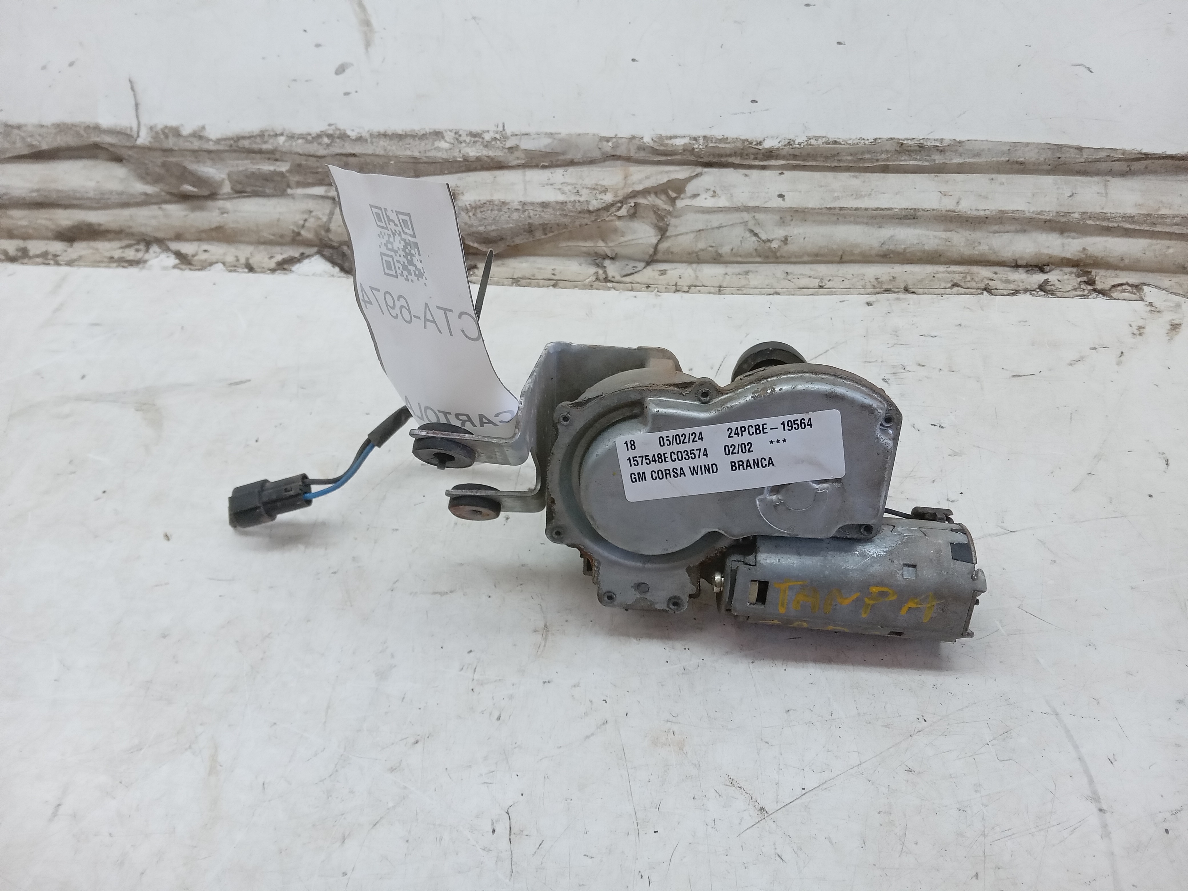MOTOR LIMPADOR TAMPA TRASEIRA GM CORSA 2002 1