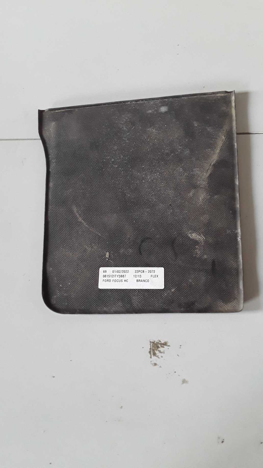 Acabamento Tapete Porta Luvas Ford Focus 13 8m51a046b46aa 2