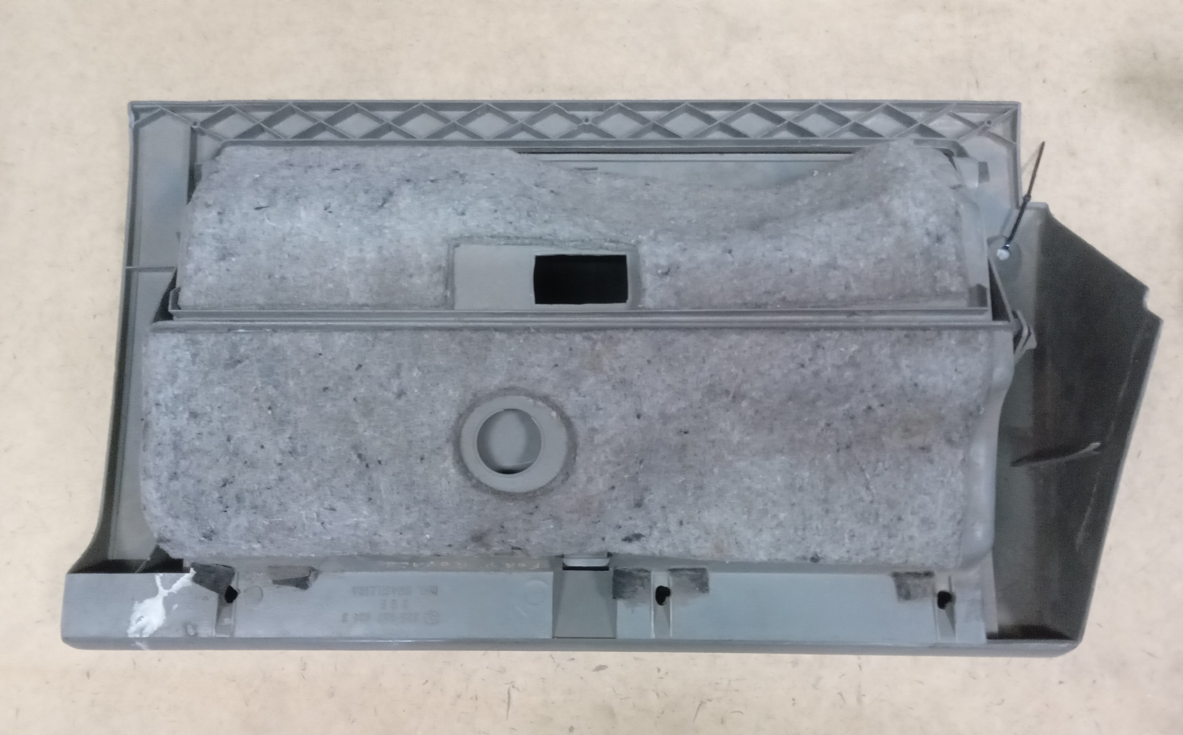 PORTA LUVA VW SANTANA 1992 2