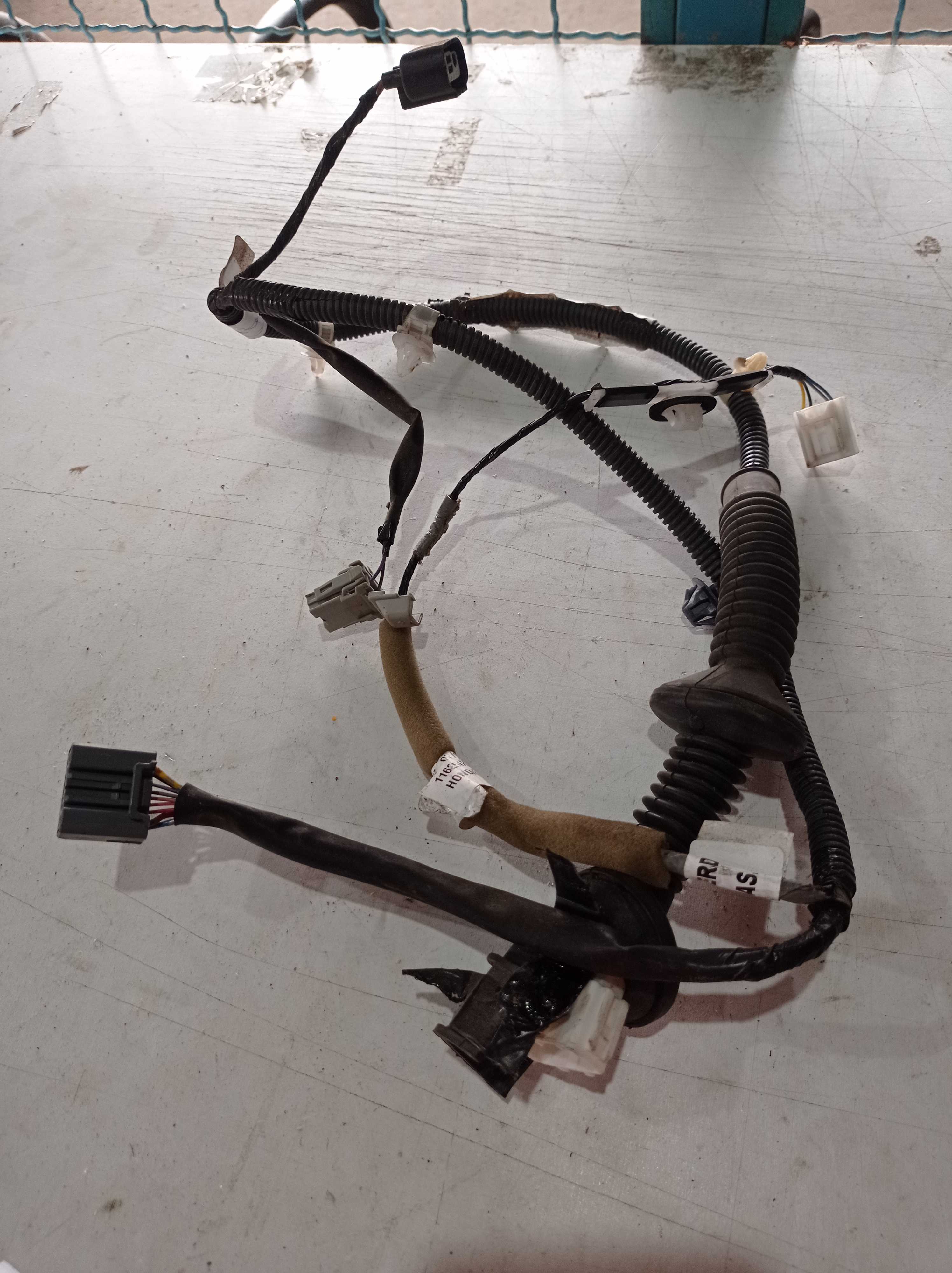 CHICOTE PORTA TRASEIRA ESQUERDA HONDA HRV 2015 2016 2