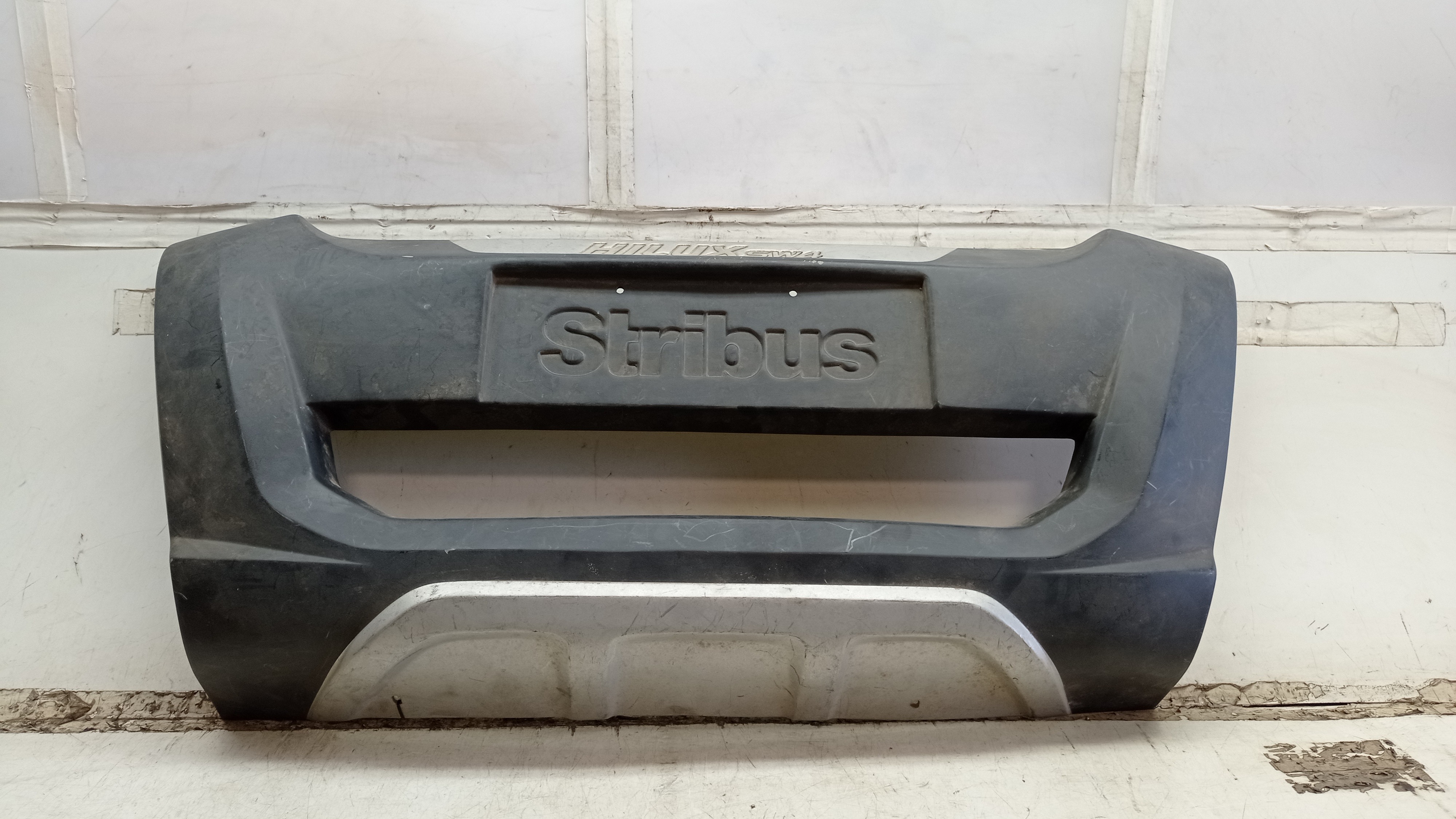 OVERBUMPER DIANTEIRO HILUX SW4 2005  2011 1