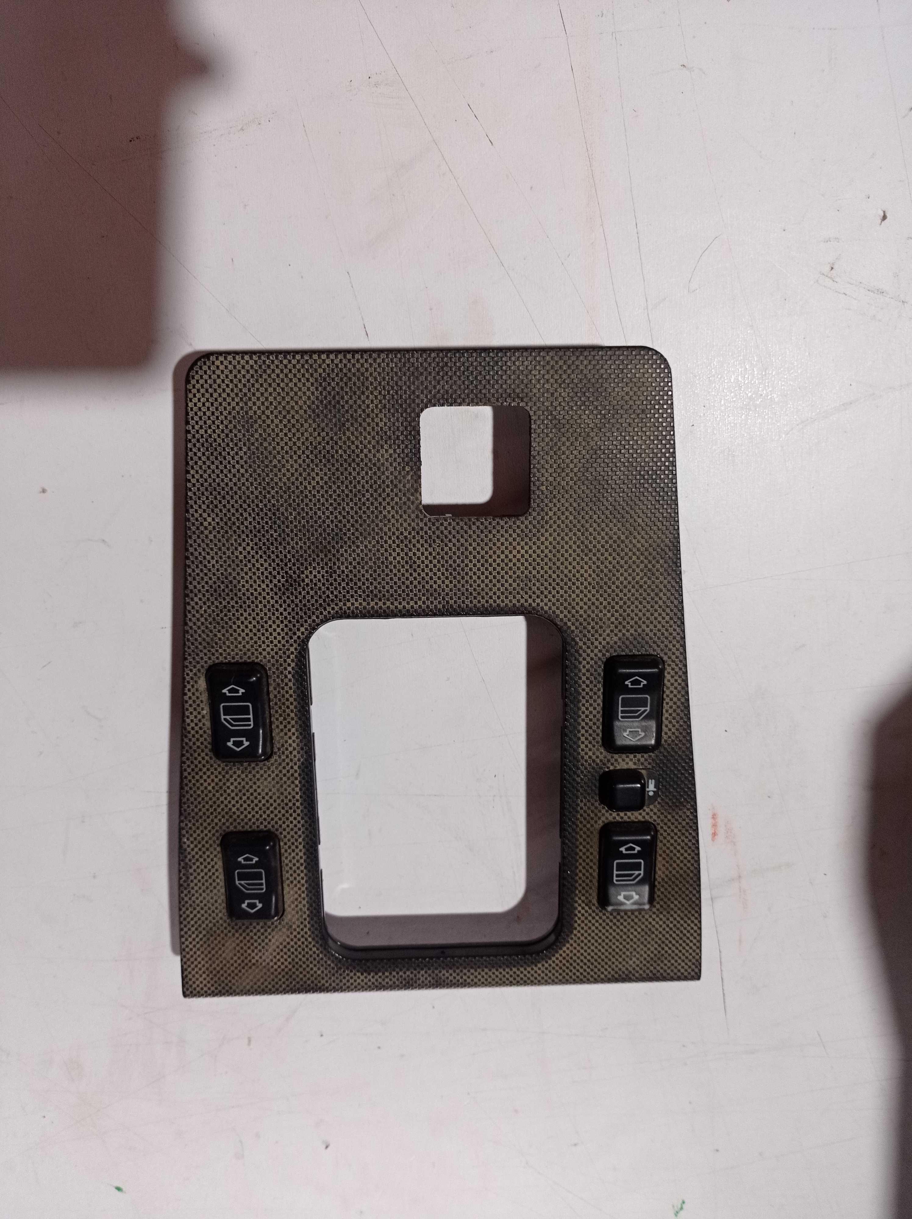 MOLDURA CONSOLE CENTRAL MERCEDES C280 1994 1