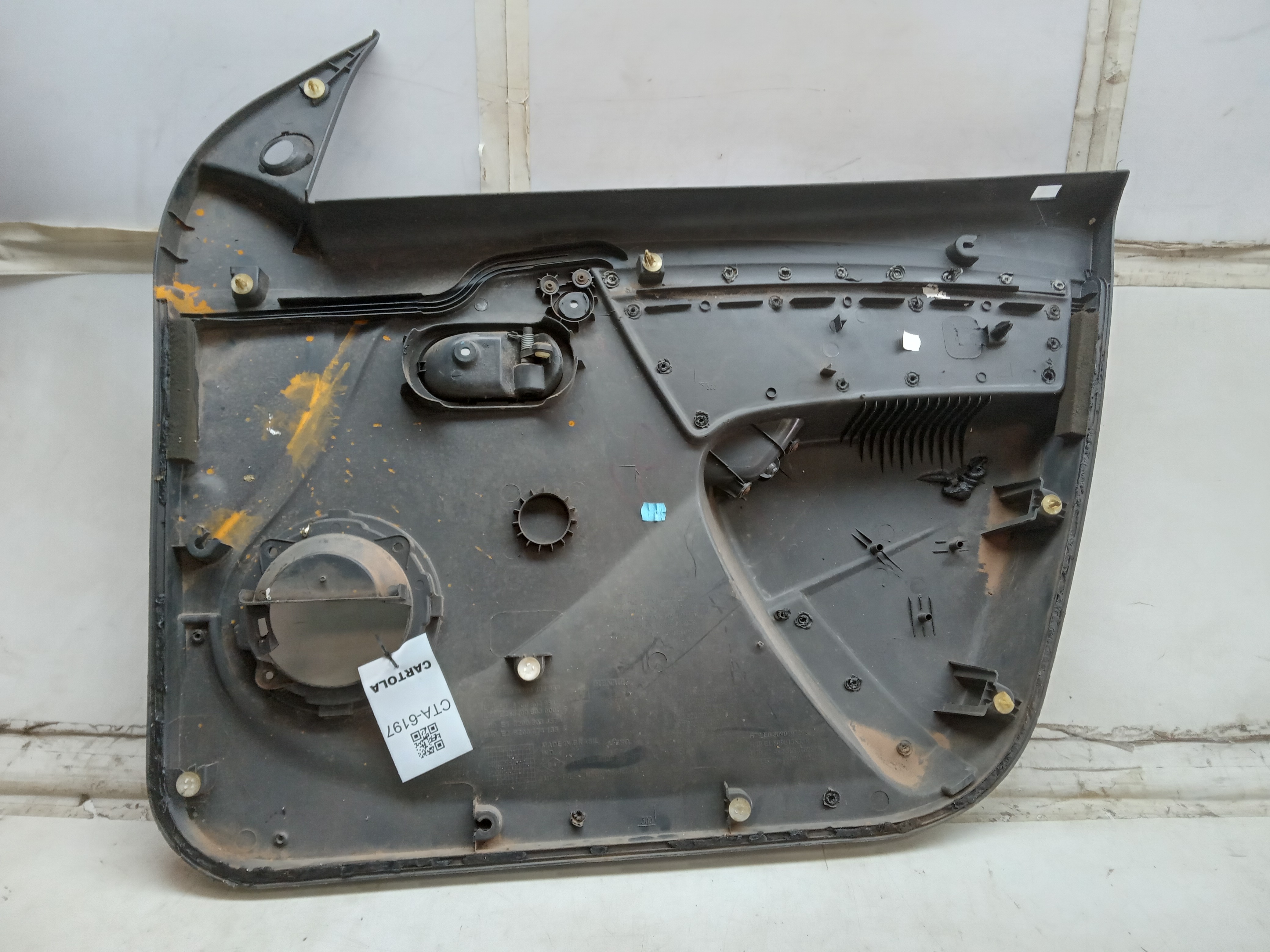FORRO PORTA DIANT LE RENAULT SANDERO 2010 2