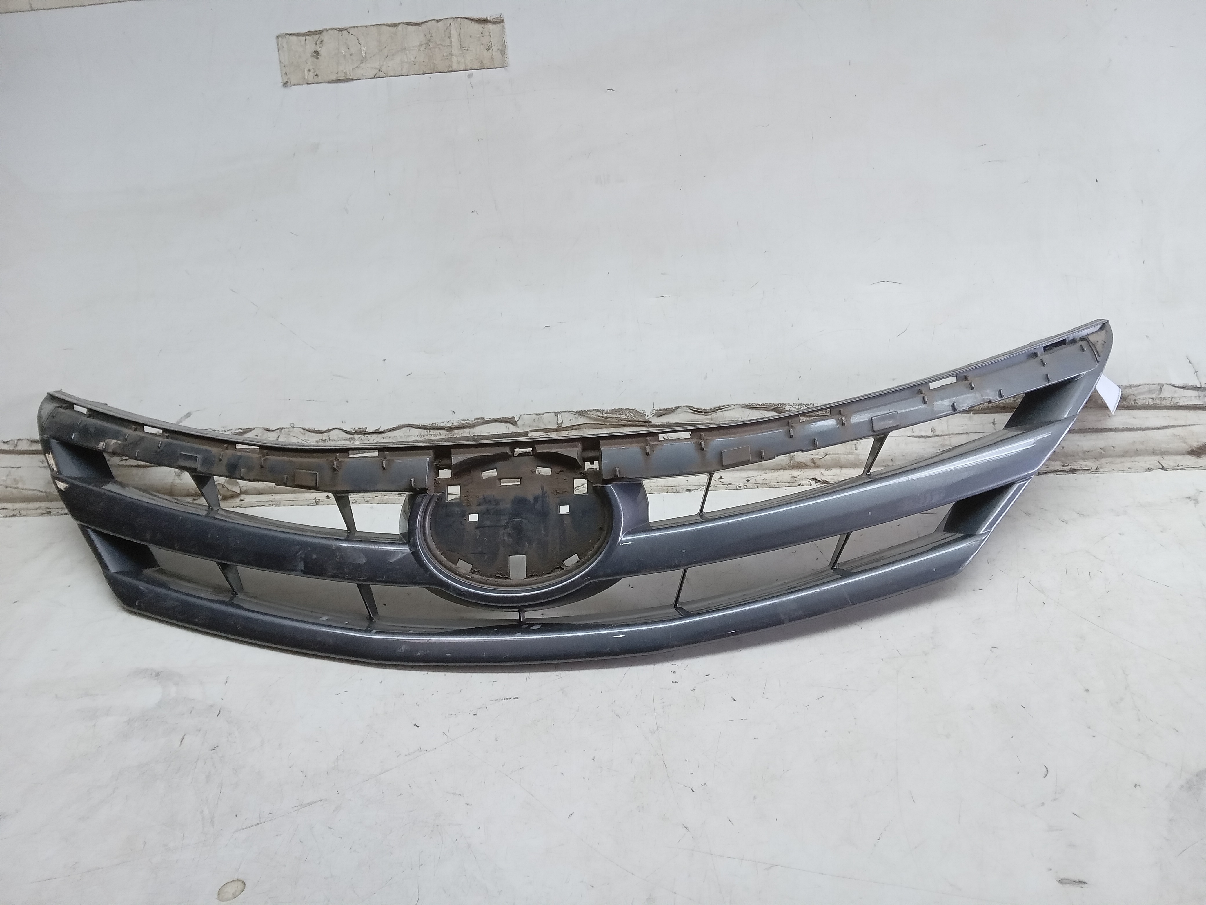 GRADE DIANTEIRA SUPERIOR TOYOTA ETIOS 2016 1