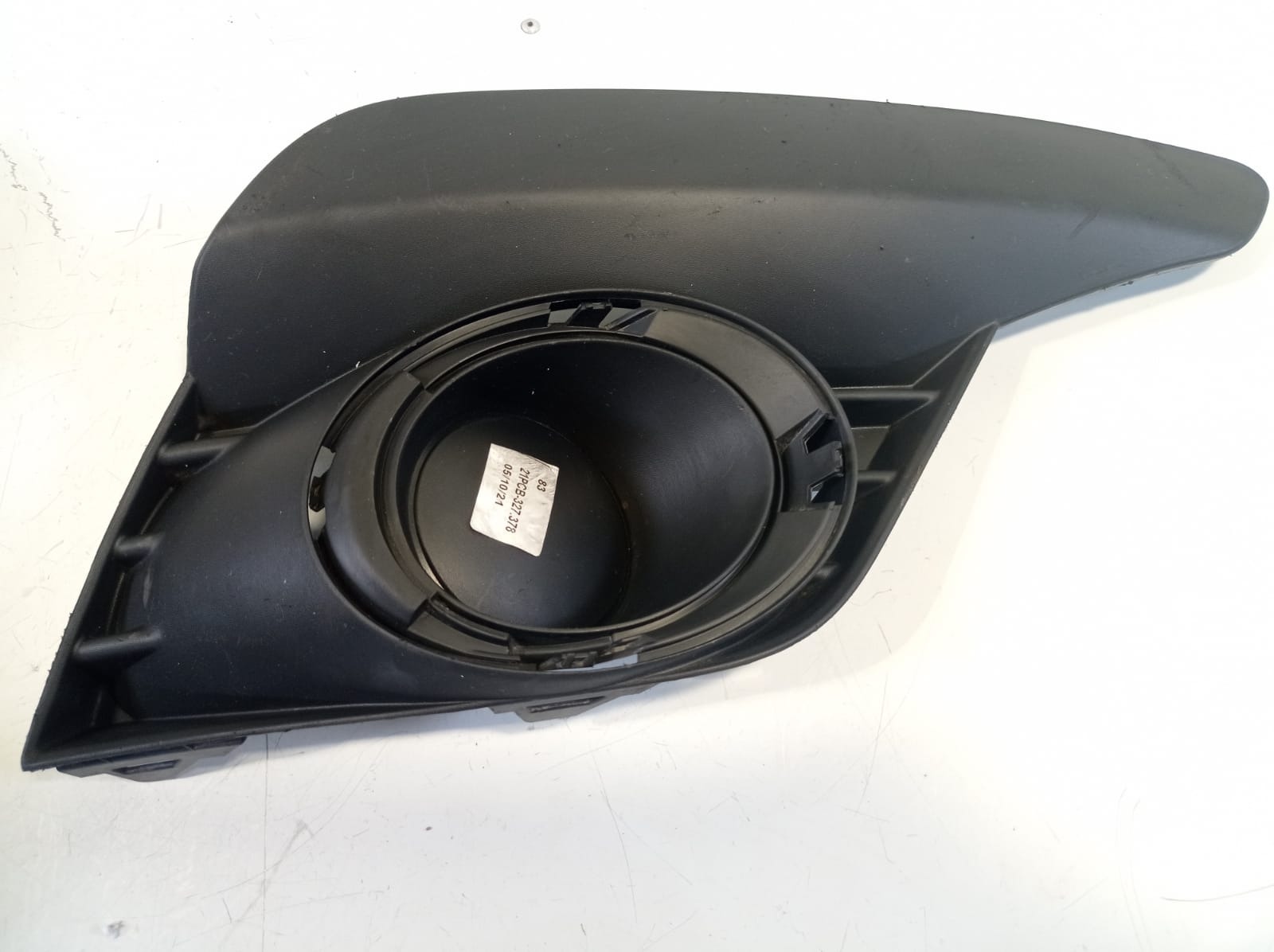 Moldura Farol Milha Direito Renault Sandero Logan 2019 2022 2