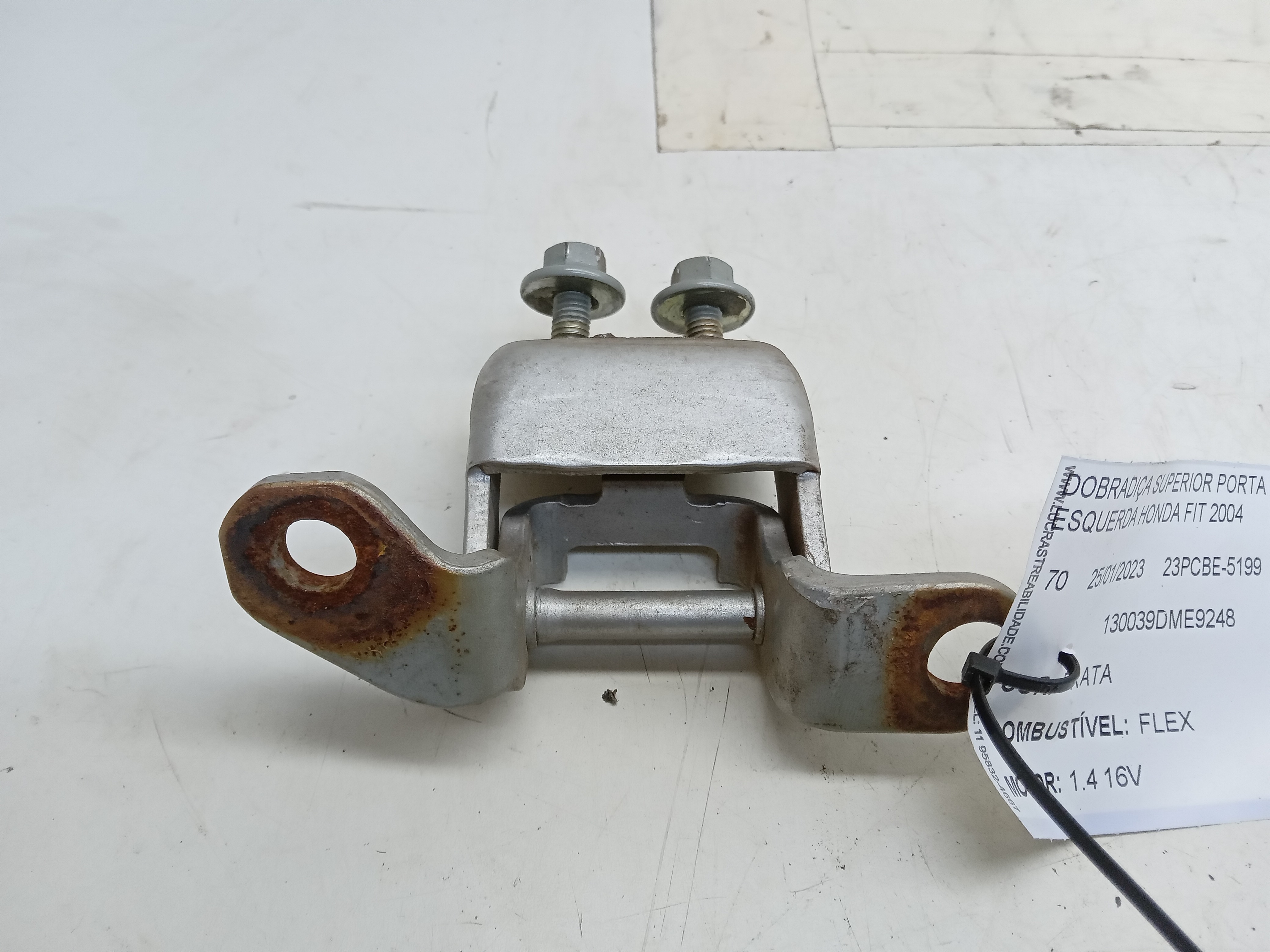DOBRADIÇA SUPERIOR PORTA TRASEIRA ESQUERDA HONDA FIT 2004 2