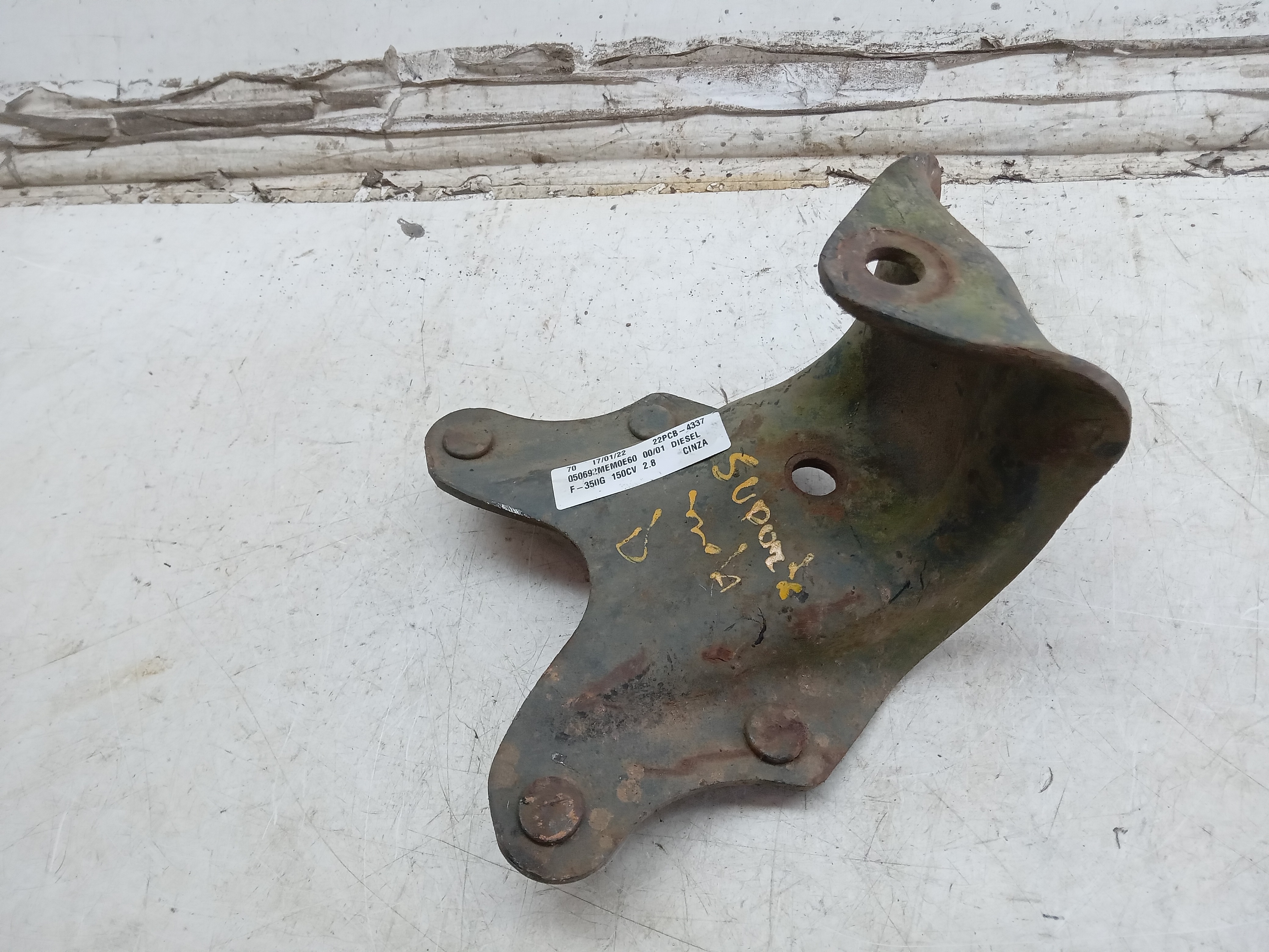 SUPORTE FEIXE MOLA FORD F350 2001 2