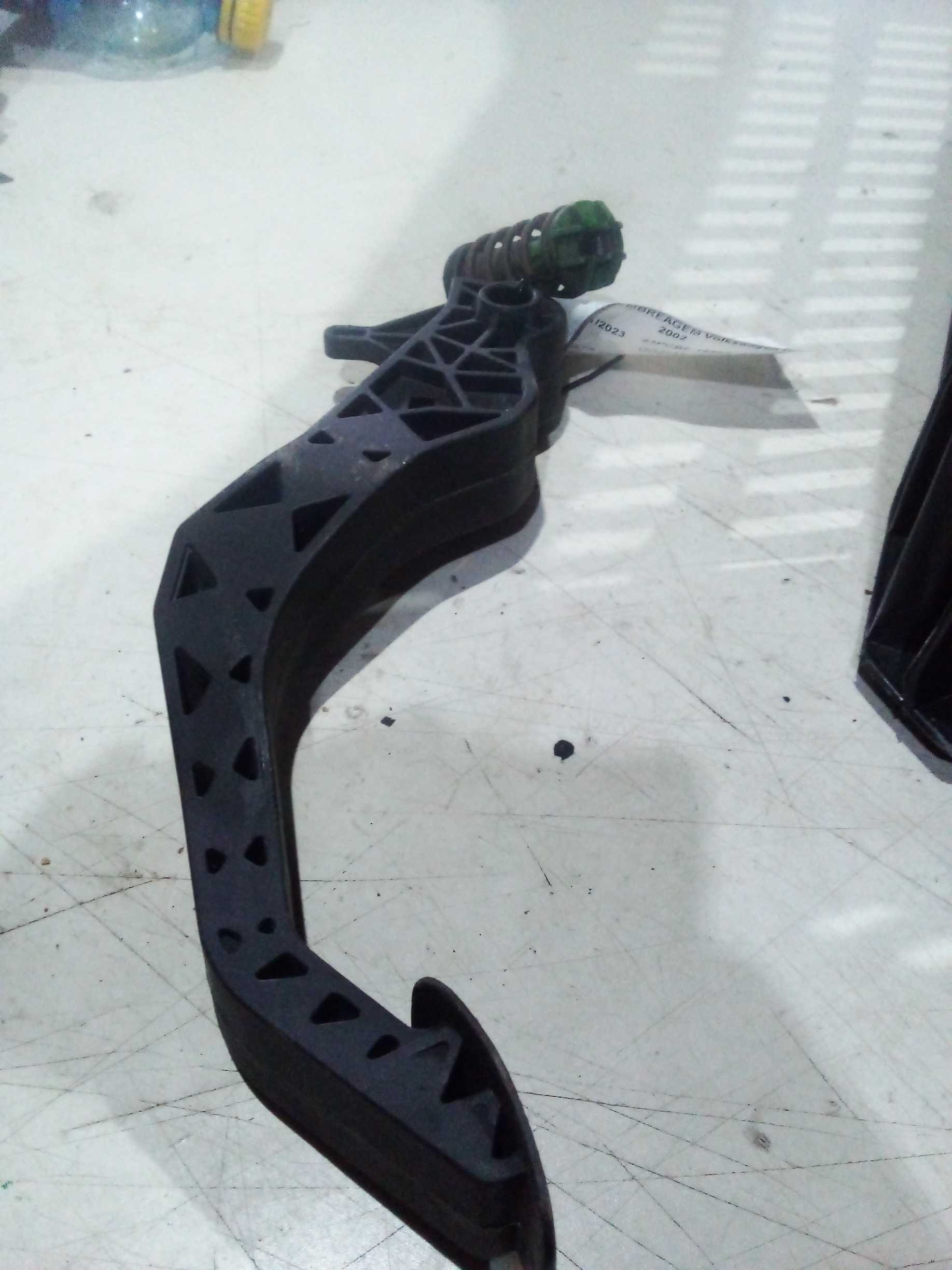 PEDAL DA EMBREAGEM Volkswagen Polo 2002 1
