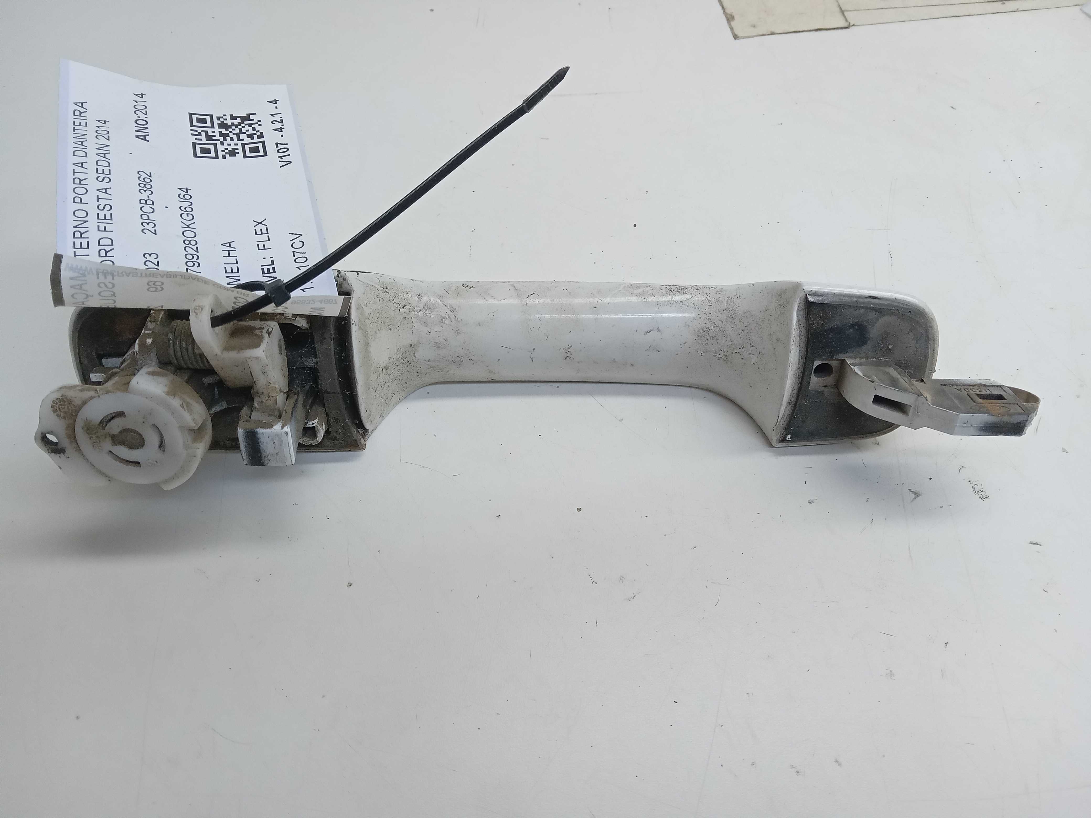 MAÇANETA EXTERNA PORTA DIANTEIRA ESQUERDA FORD FIESTA 2014 2