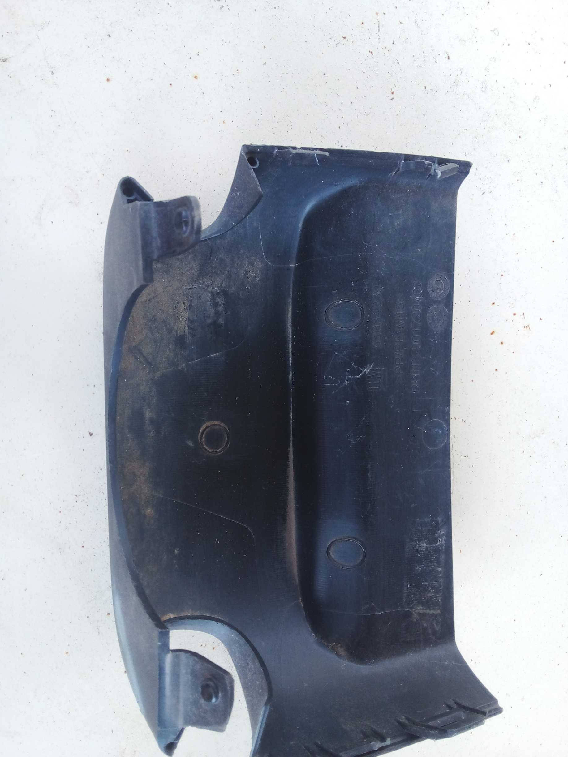 MOLDURA  INF COLUNA DIREÇÃO SPIN 2018  52934239 2