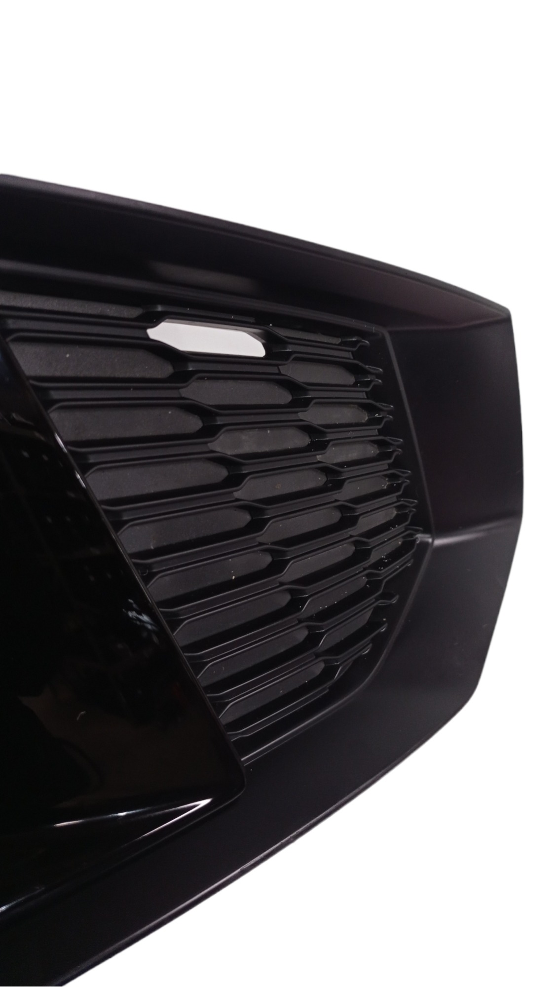 Moldura Grade Farol Milha Direito Audi 2017 A 2019 4