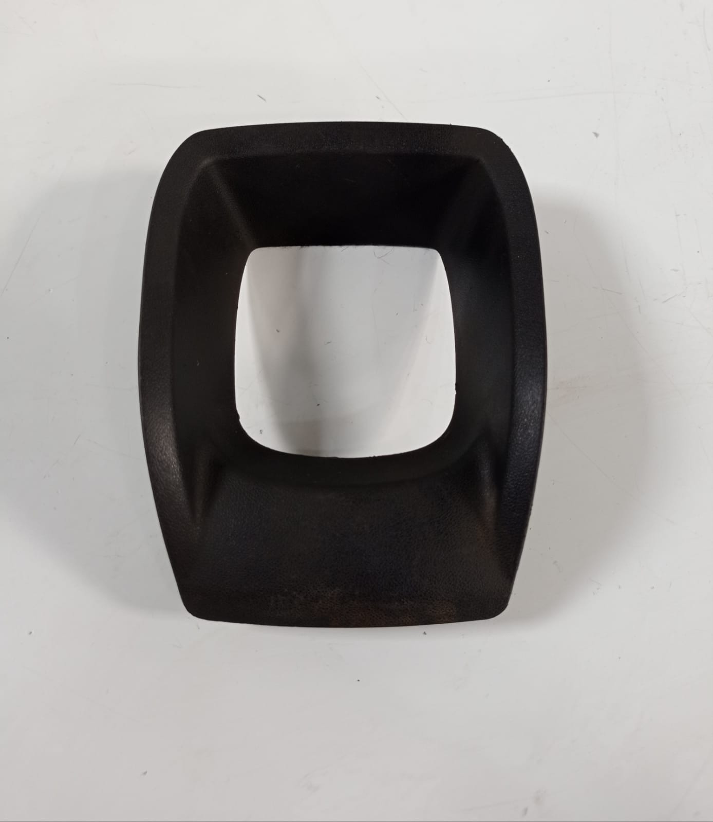 9809159877 Moldura Comando Peugeot 2008 2015 A 2019