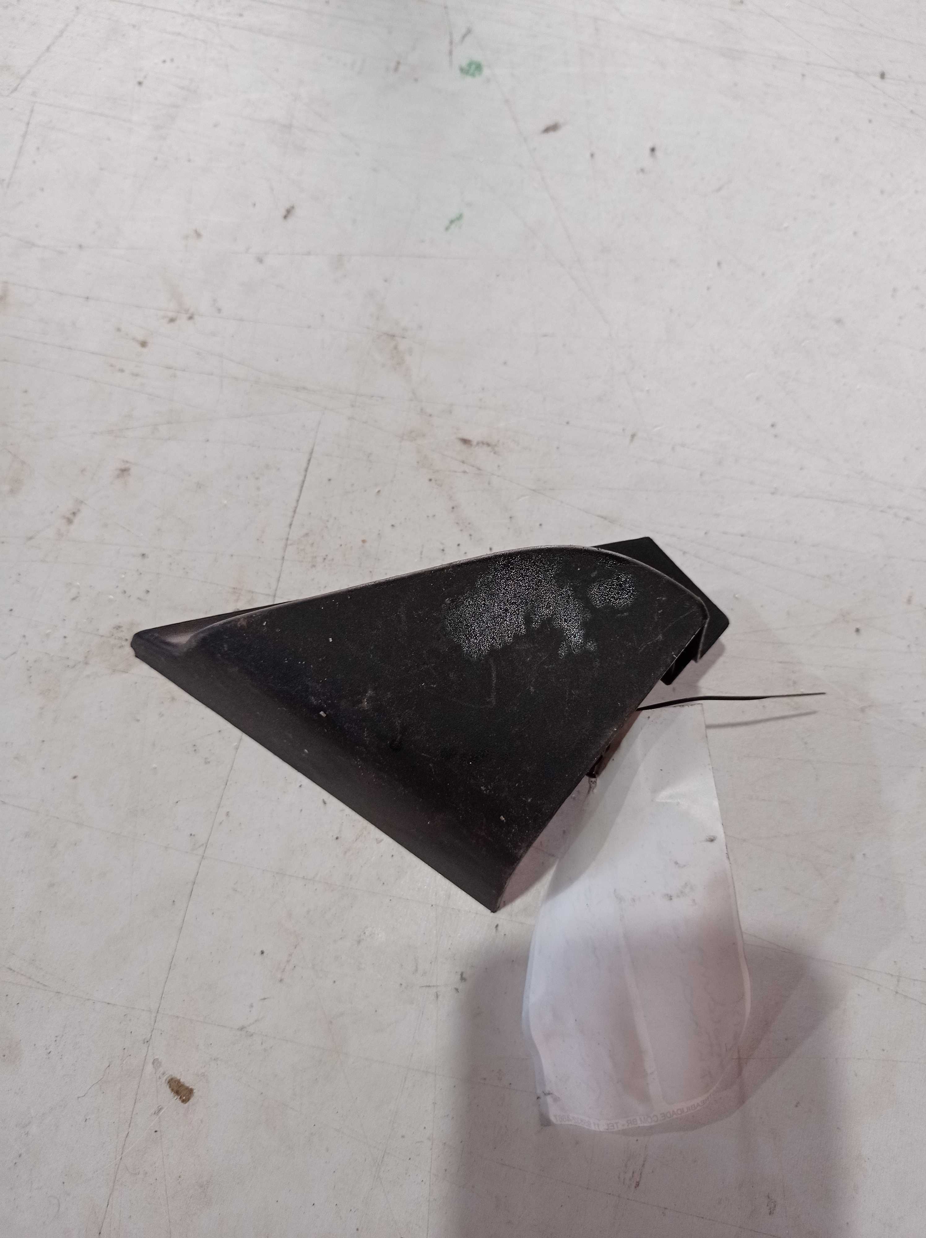 MOLDURA RETROVISOR INTERNO ESQUERDO GM ONIX 2020 1