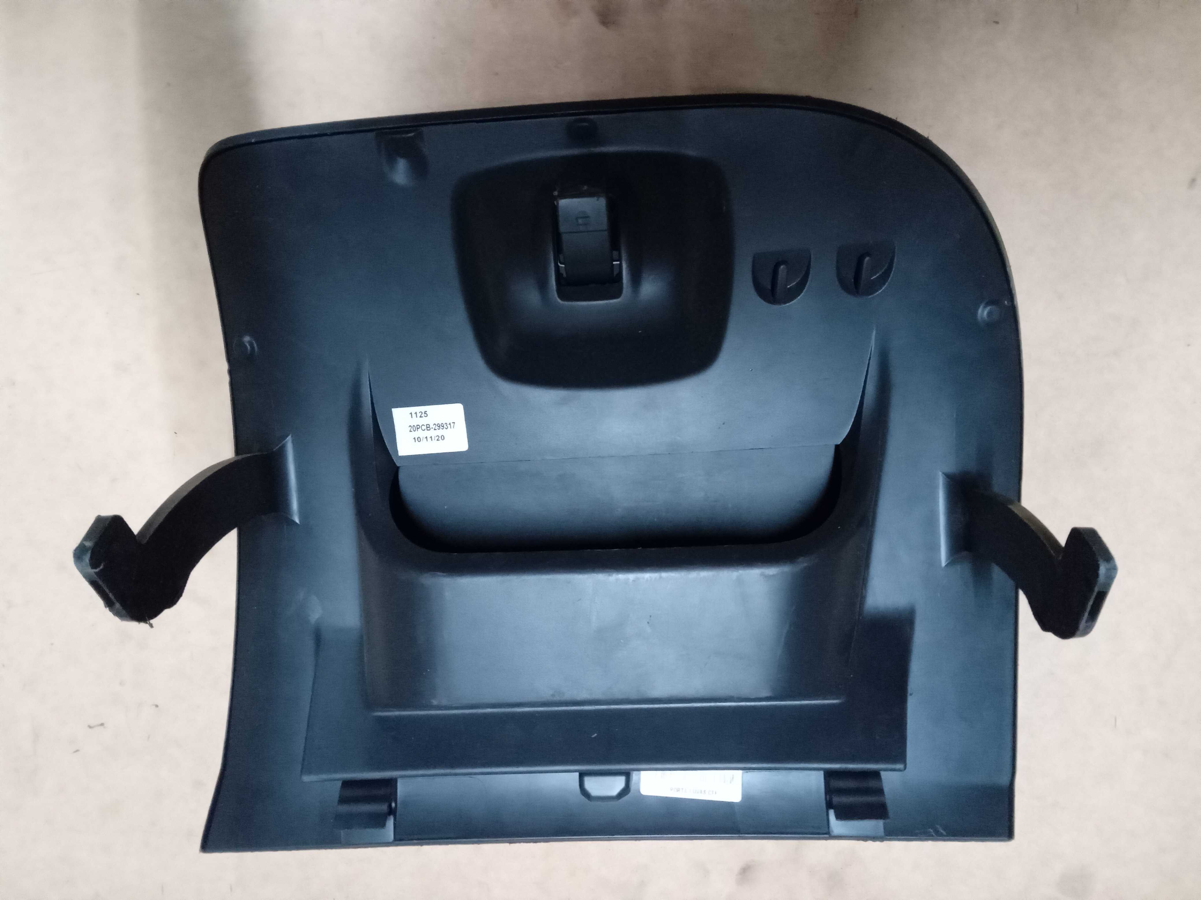 Tampa Porta Luvas Renault Captur 2021 1