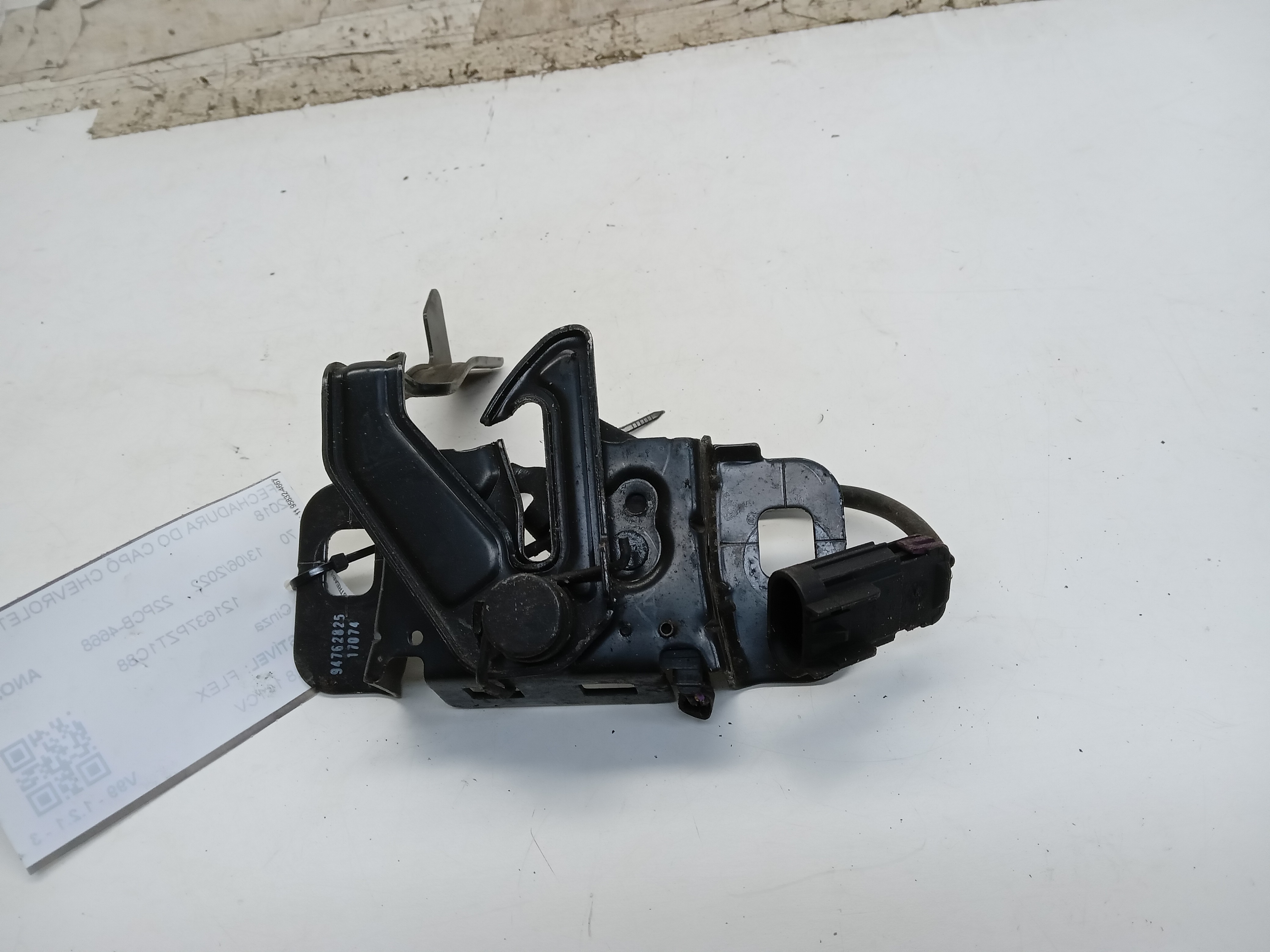 FECHADURA DO CAPÔ CHEVROLET SPIN 2018 1