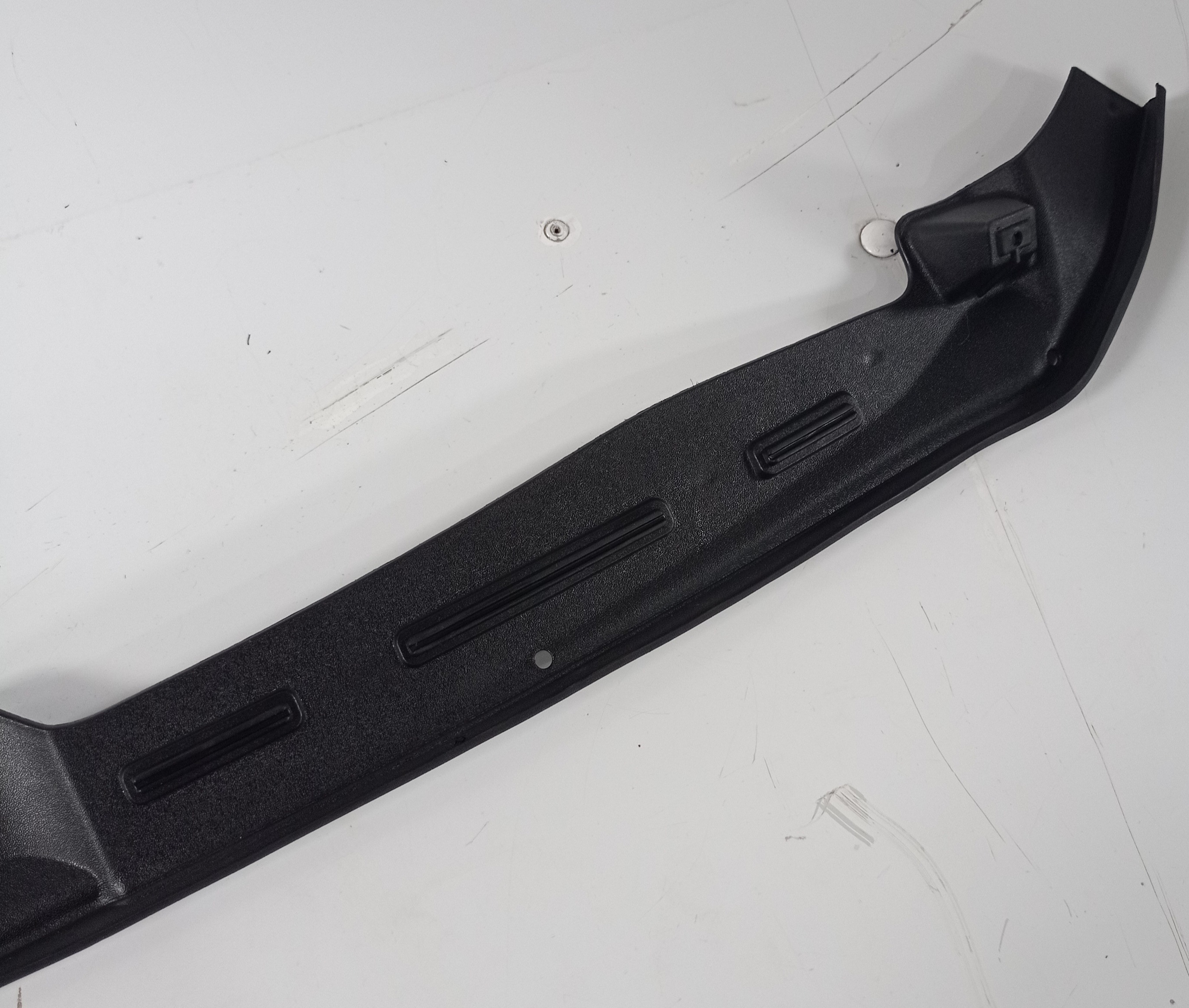 8w6823124 Vedação Central Capo Dianteiro Audi A5 2017 3