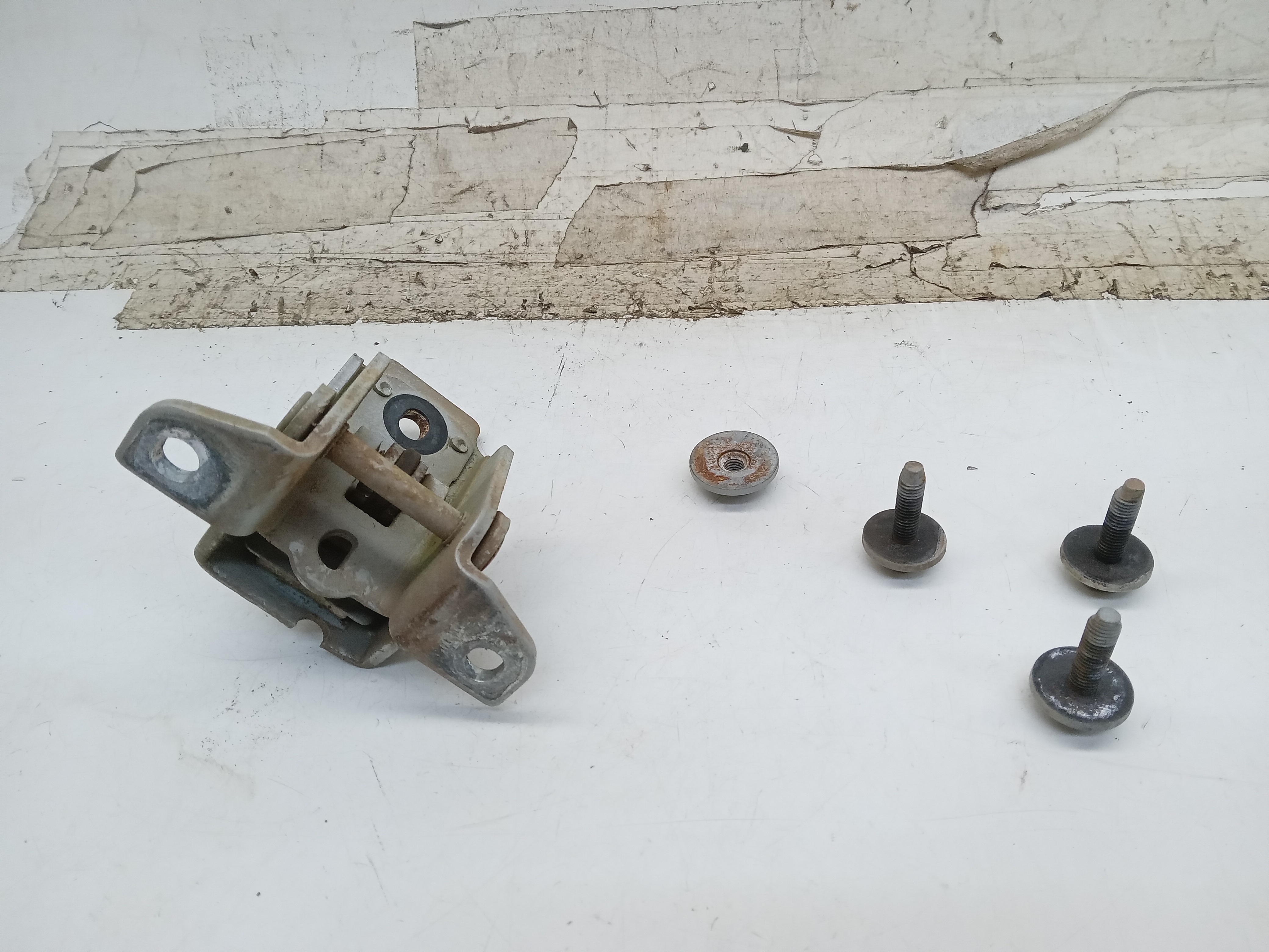 DOBRADIÇA INFERIOR PORTA DIANTEIRA DIREITA FORD RANGER 2008 2