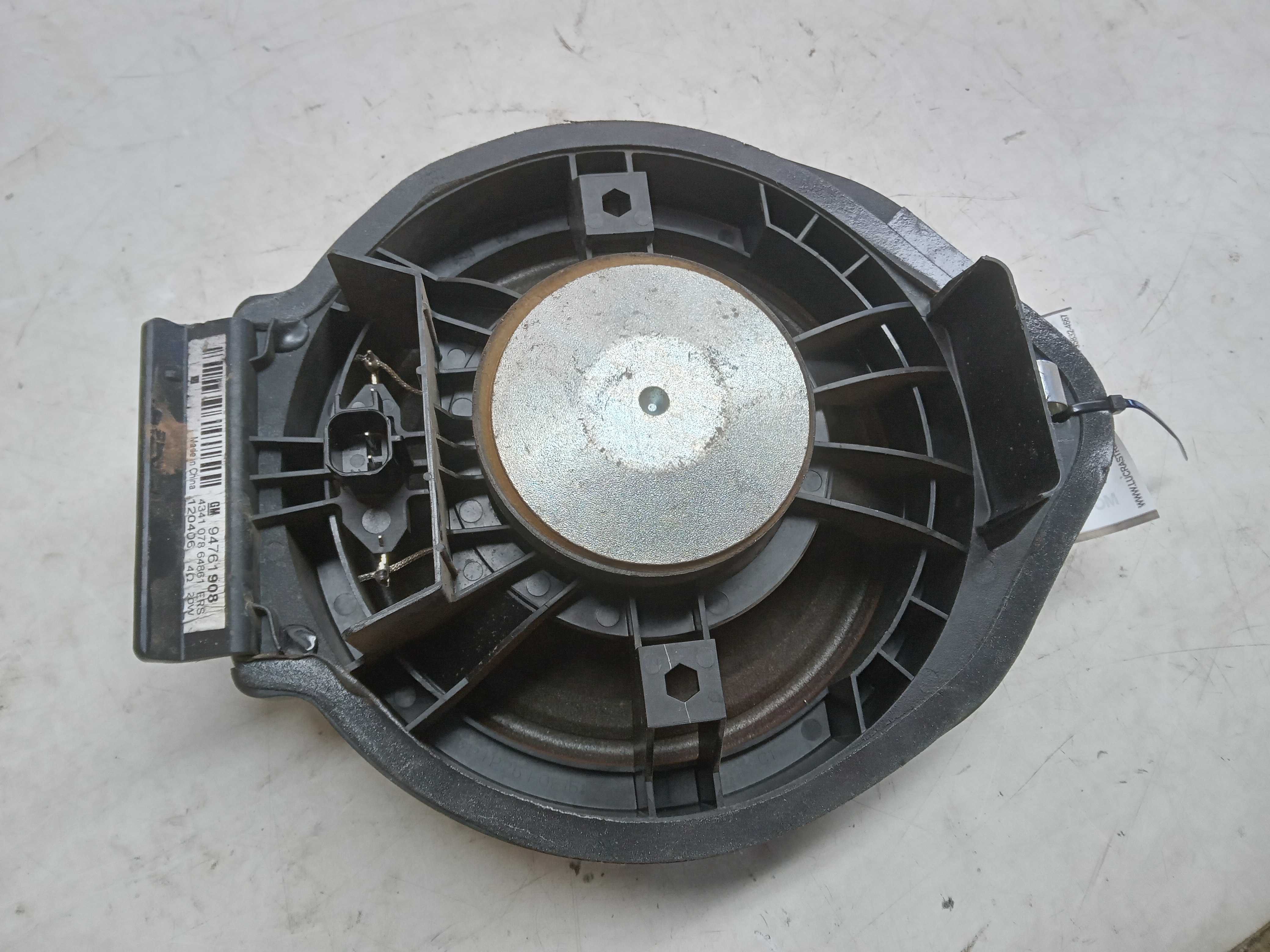 ALTO FALANTE PORTA DIANTEIRA ESQUERDA CHEVROLET COBALT 201 2