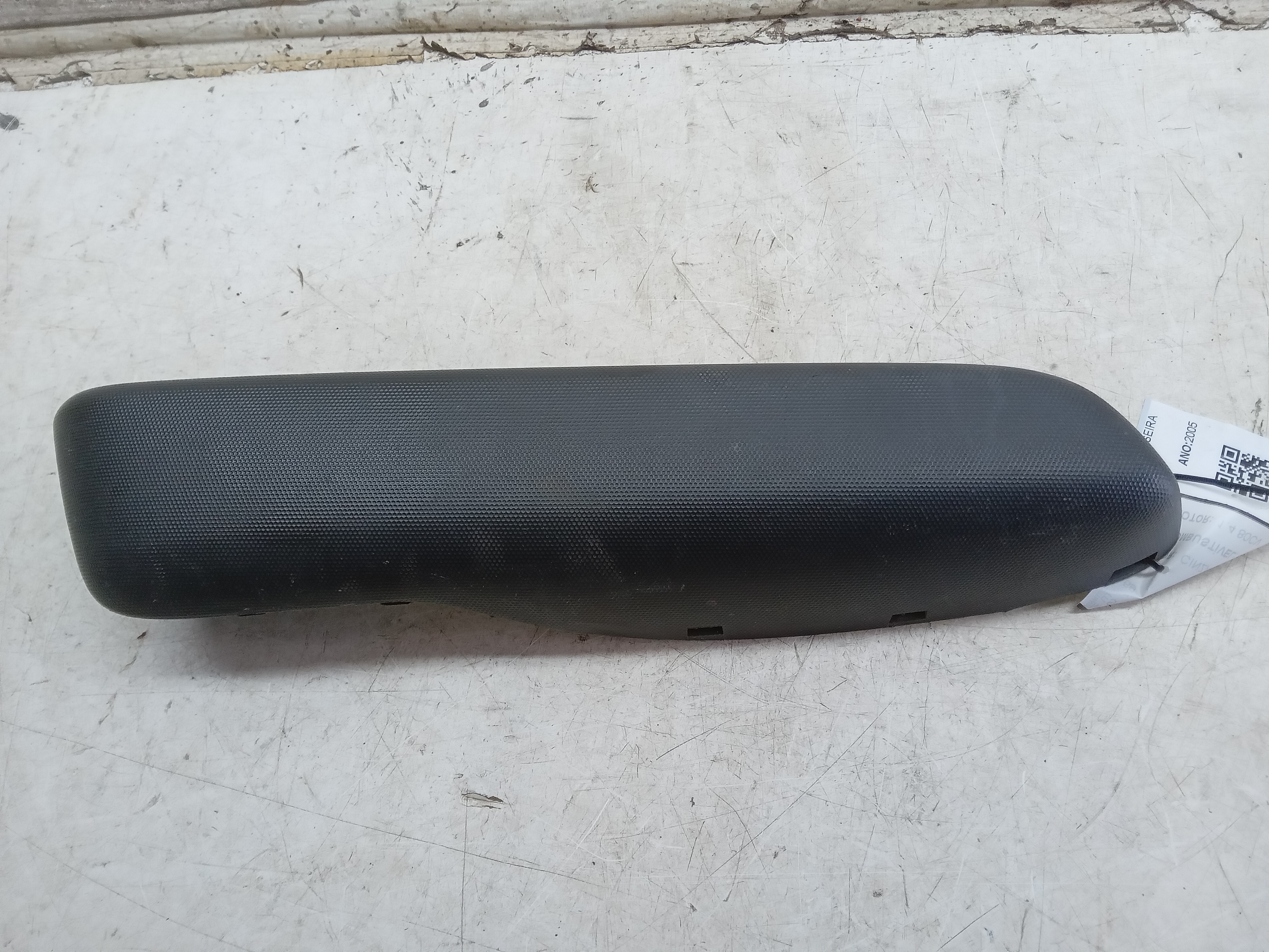 MOLDURA PUXADOR PORTA TRASEIRA ESQUERDA Honda Fit 2005