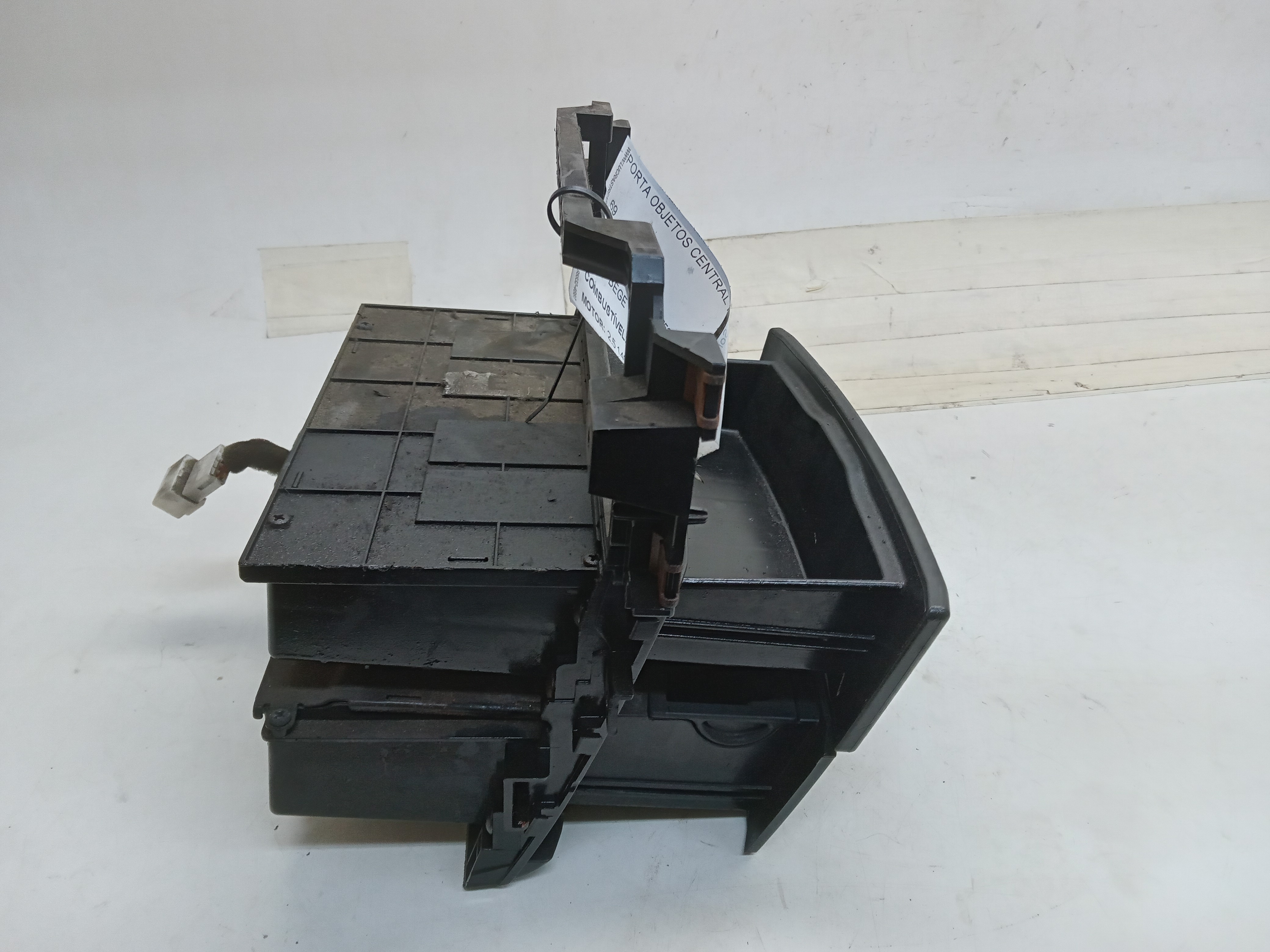 PORTA OBJETOS CENTRAL Kia Sorento 2009 3