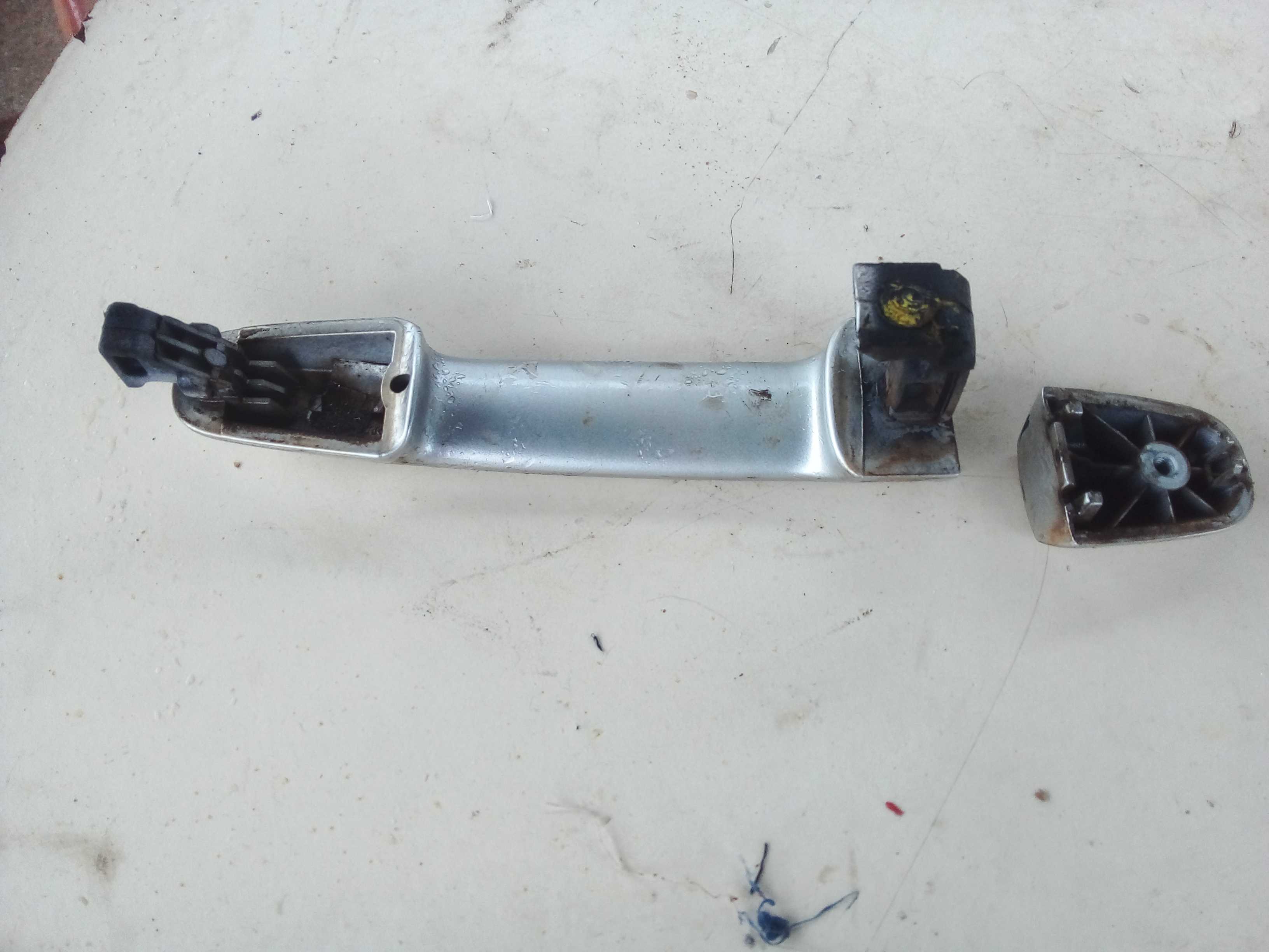 MAÇANETA EXTERNA DIREITA HILUX 2010 2