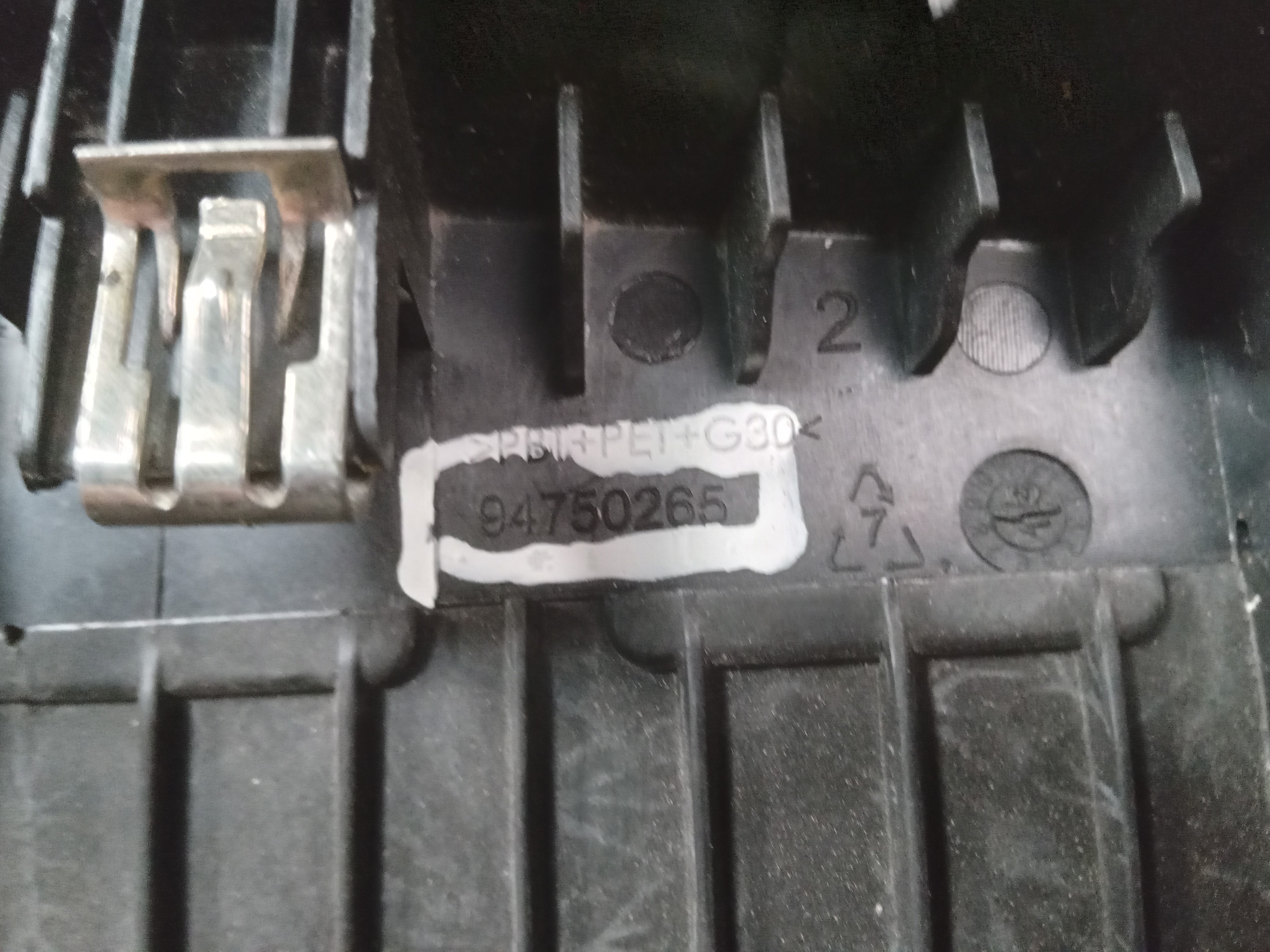 PORTA-LUVAS GM COBALT 2018 3
