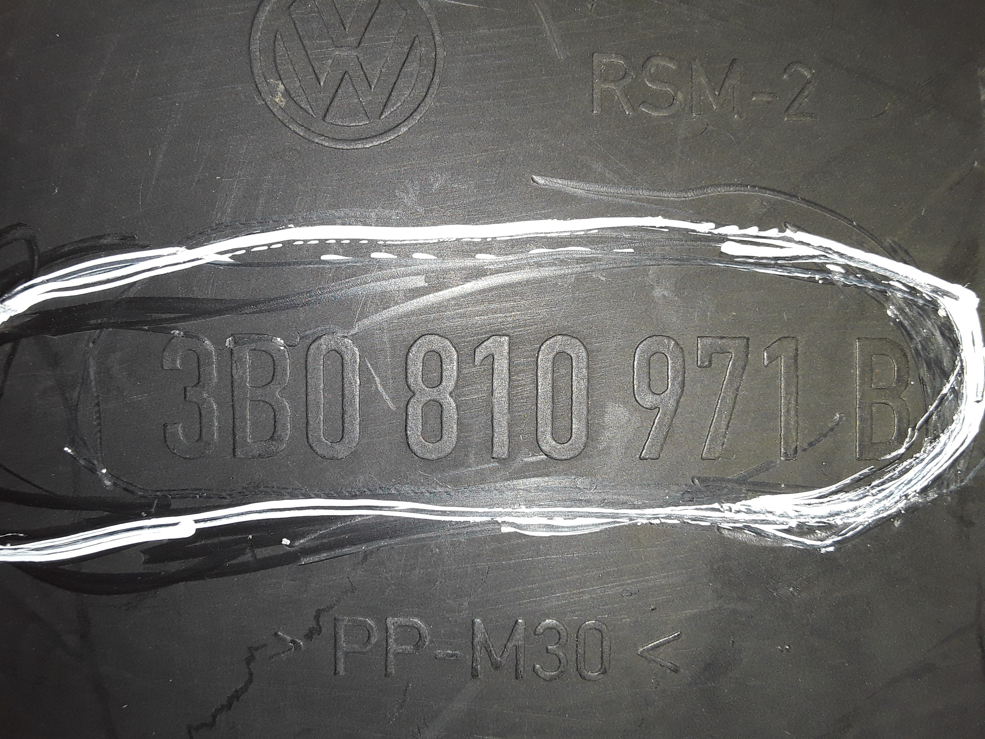 3b0810971b  Parabarro Dianteiro LE Volkswagen Passat 1998 7
