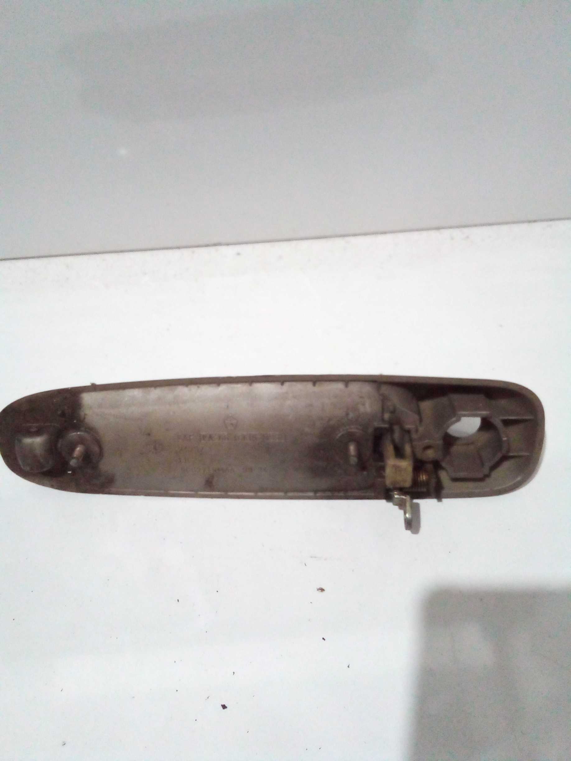 Maçaneta jeep Cherokee Sport dianteira esquerda 2007 3