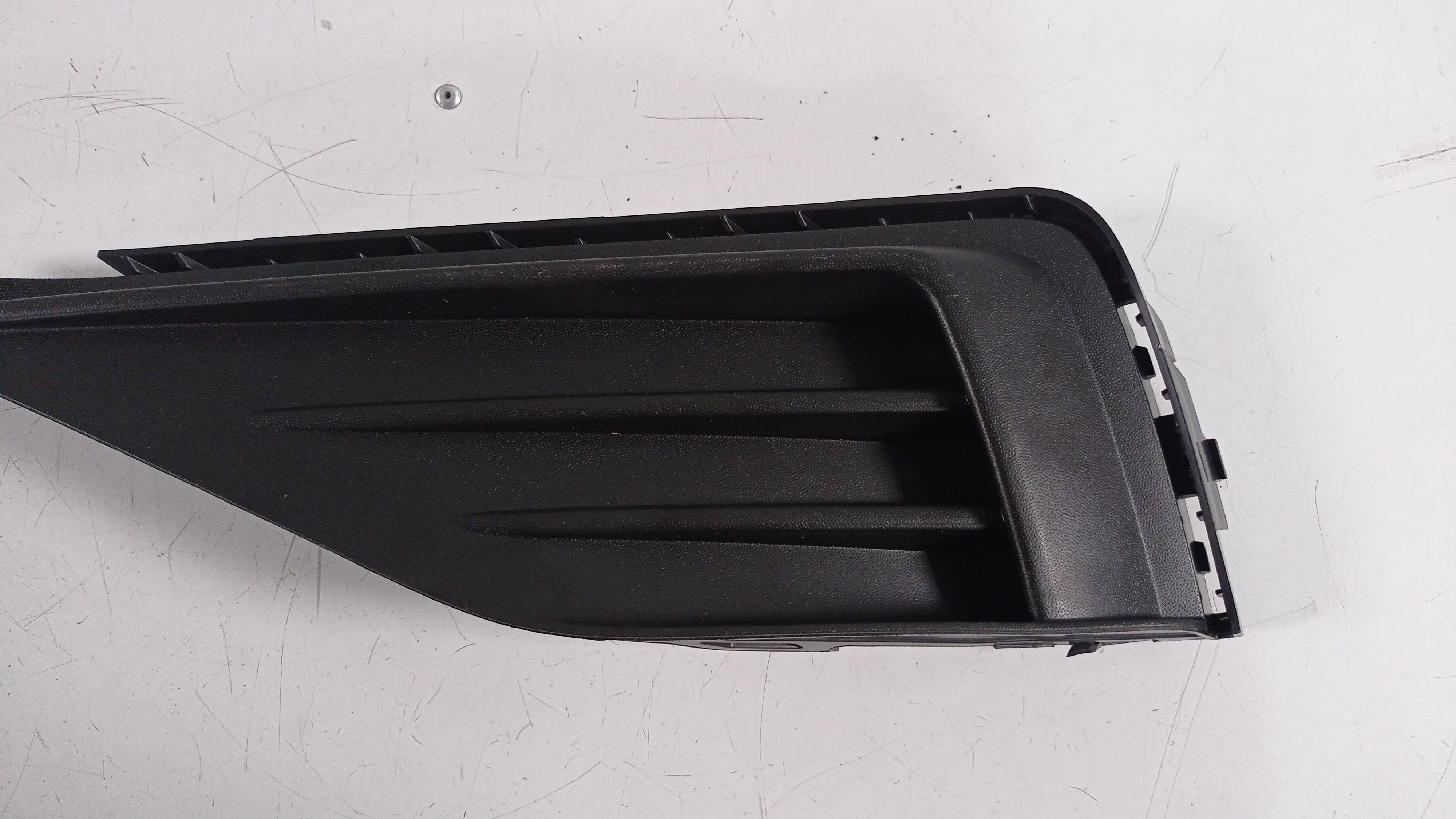 Acabamento Esq Parachoque Farol Milha Vw Jetta 2018 A 2020 3