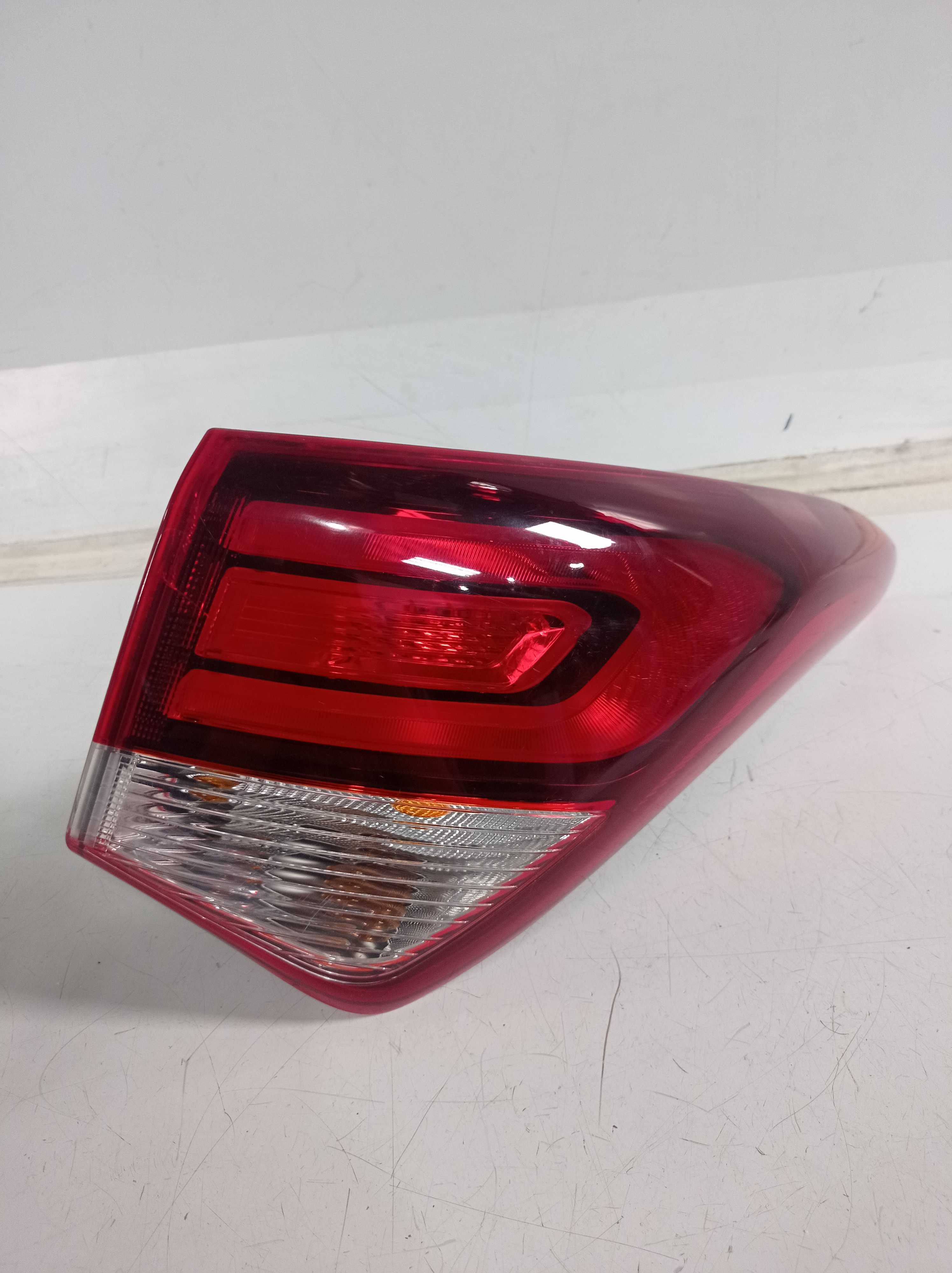 LANTERNA TRASEIRA DIREITA HYUNDAI HB20 HATCH 17 19 P RECU 1