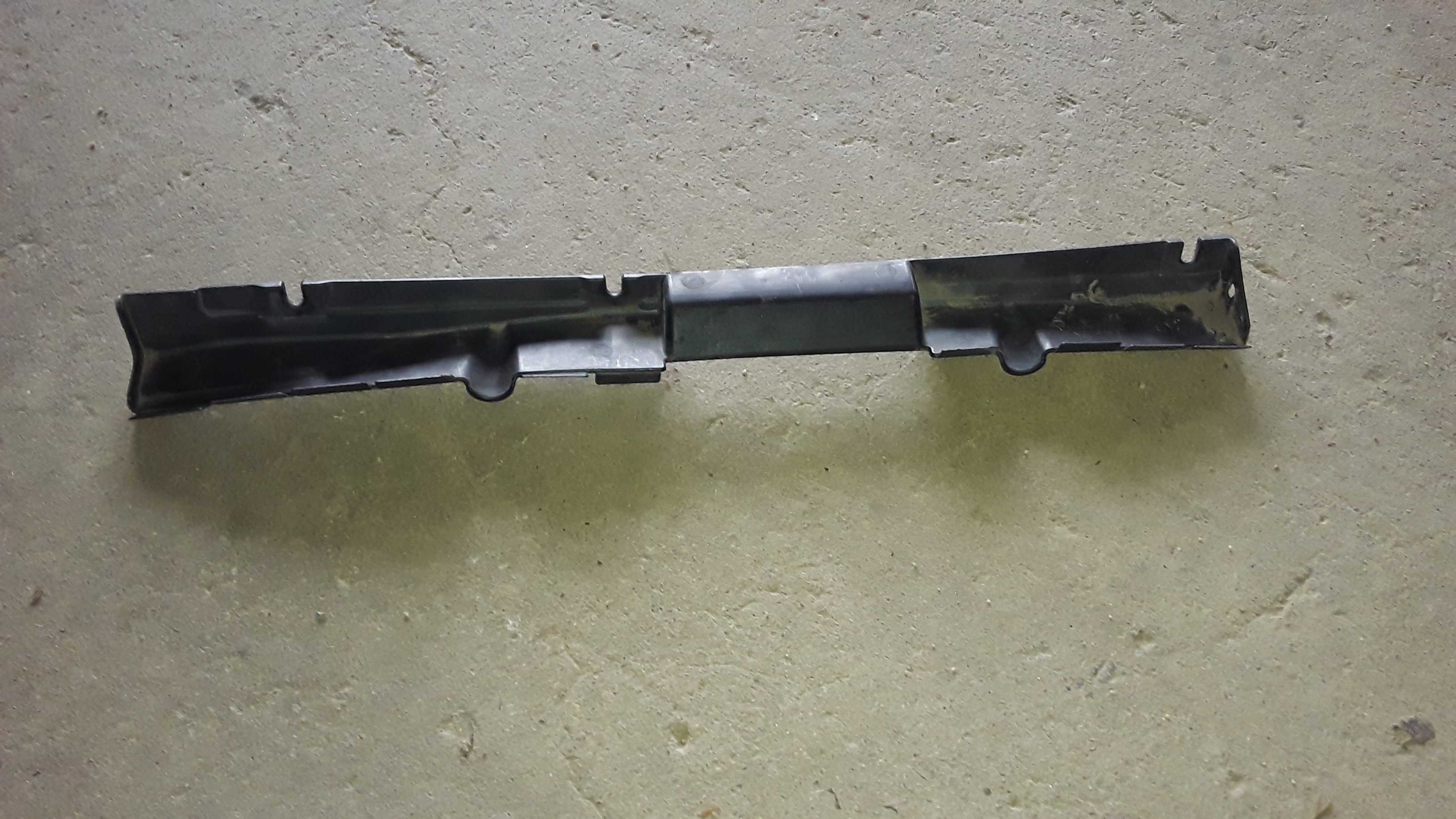 Defletor Superior Do Radiador Peugeot 207 2009 9685869480 2