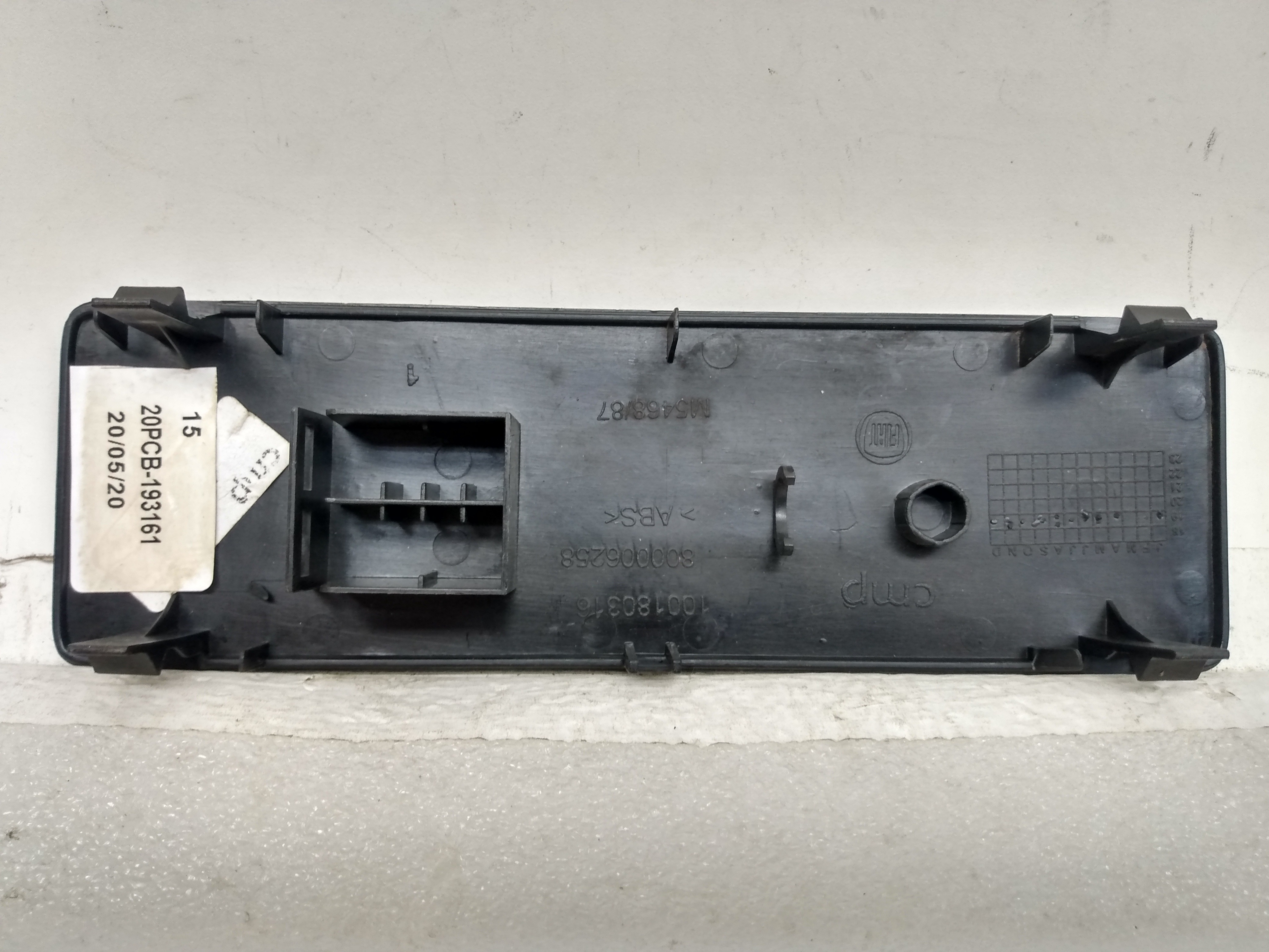Tampa rádio painel Jeep Renegade 2019 4