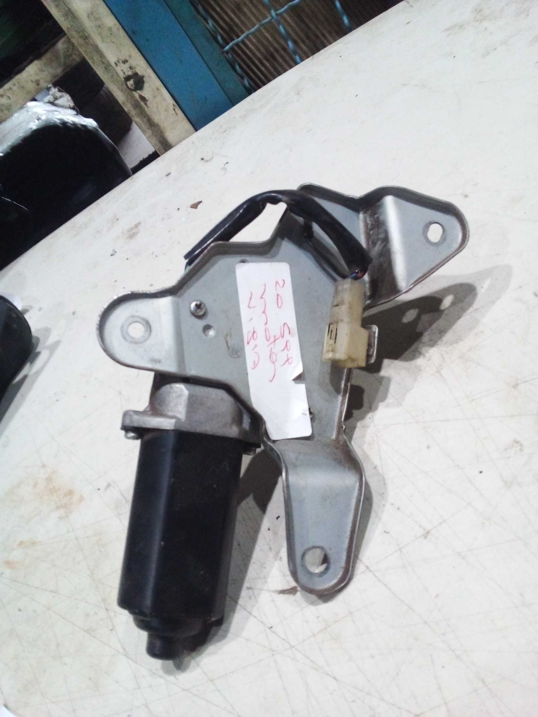 MOTOR LIMPADOR TRASEIRO DIR 2098 651008 2