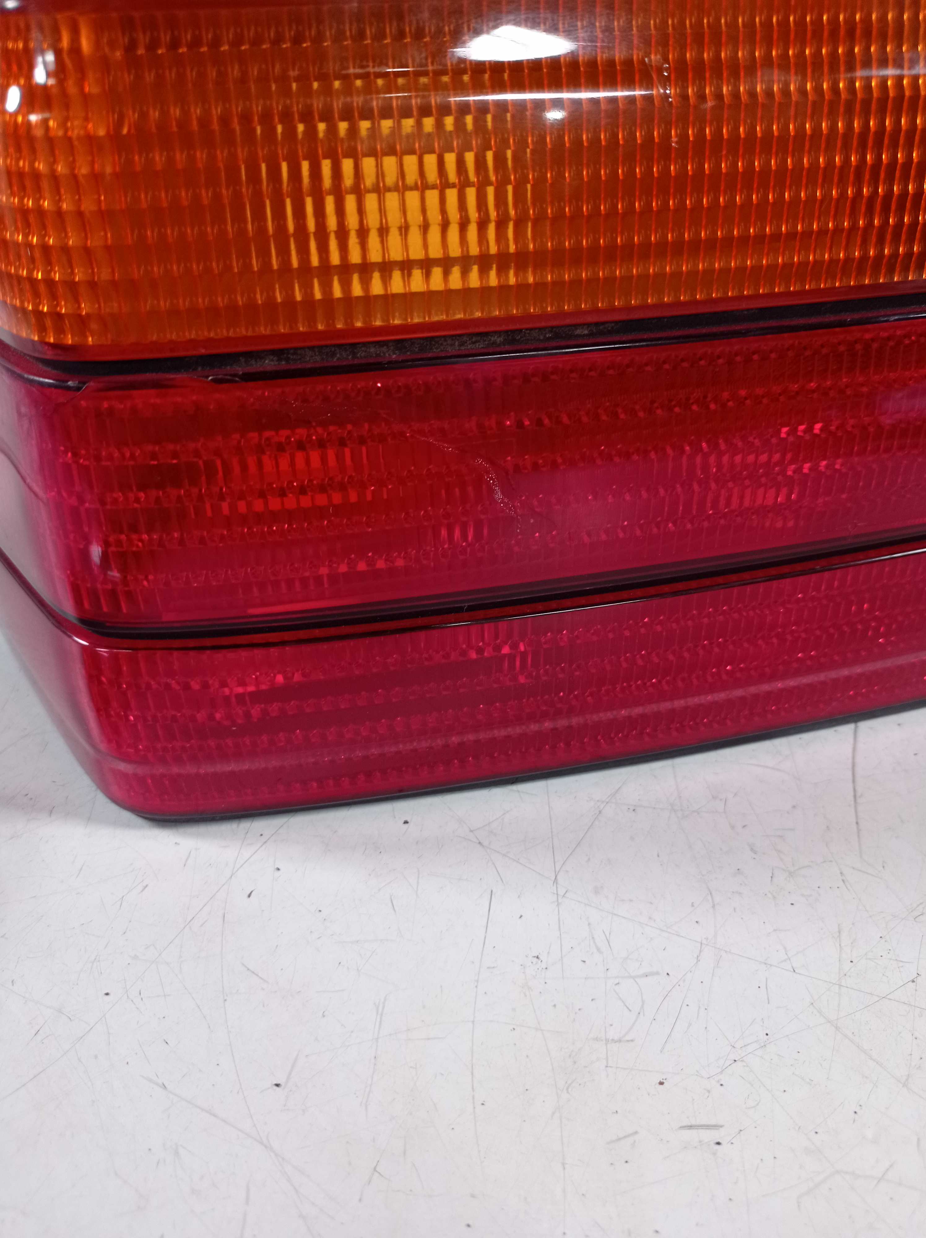 LANTERNA TRAS ESQUERDA BMW 318i 320i 328i 33i 92 98 P RECU 2