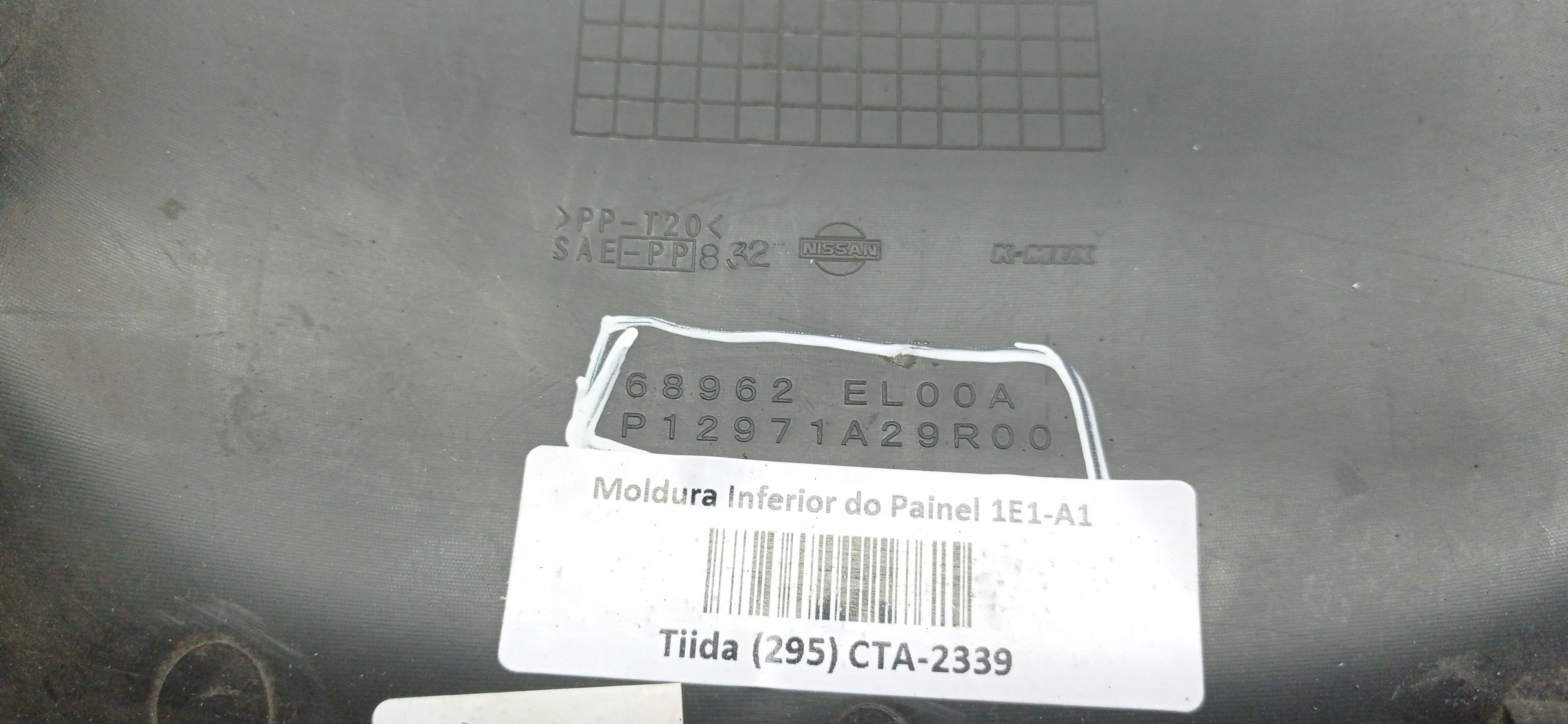 7K27518AA Moldura Inferior Painel Nissan Tiida 2008  2013 3