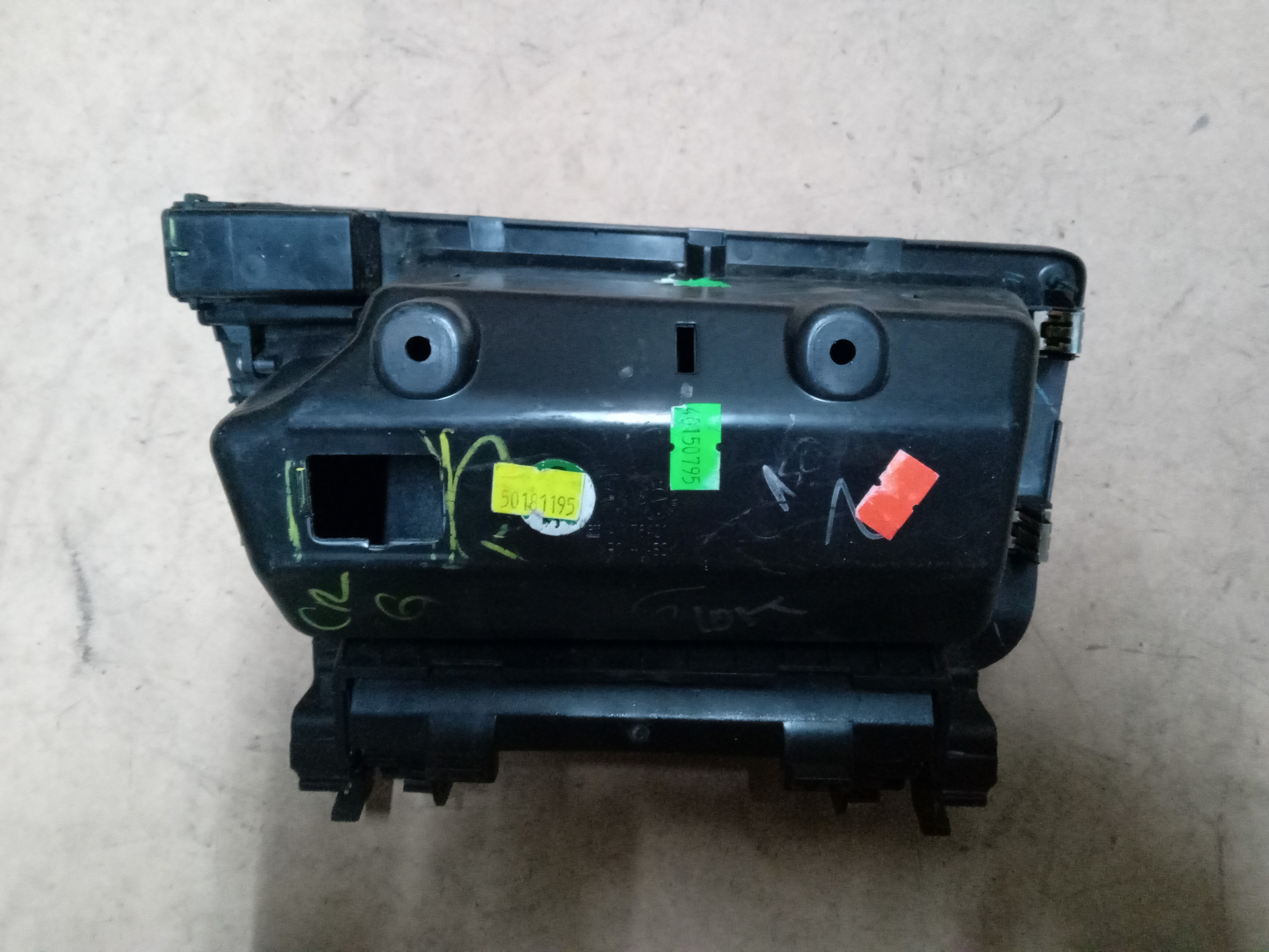 PORTA-OBJETOS GM TRACKER 2015 2