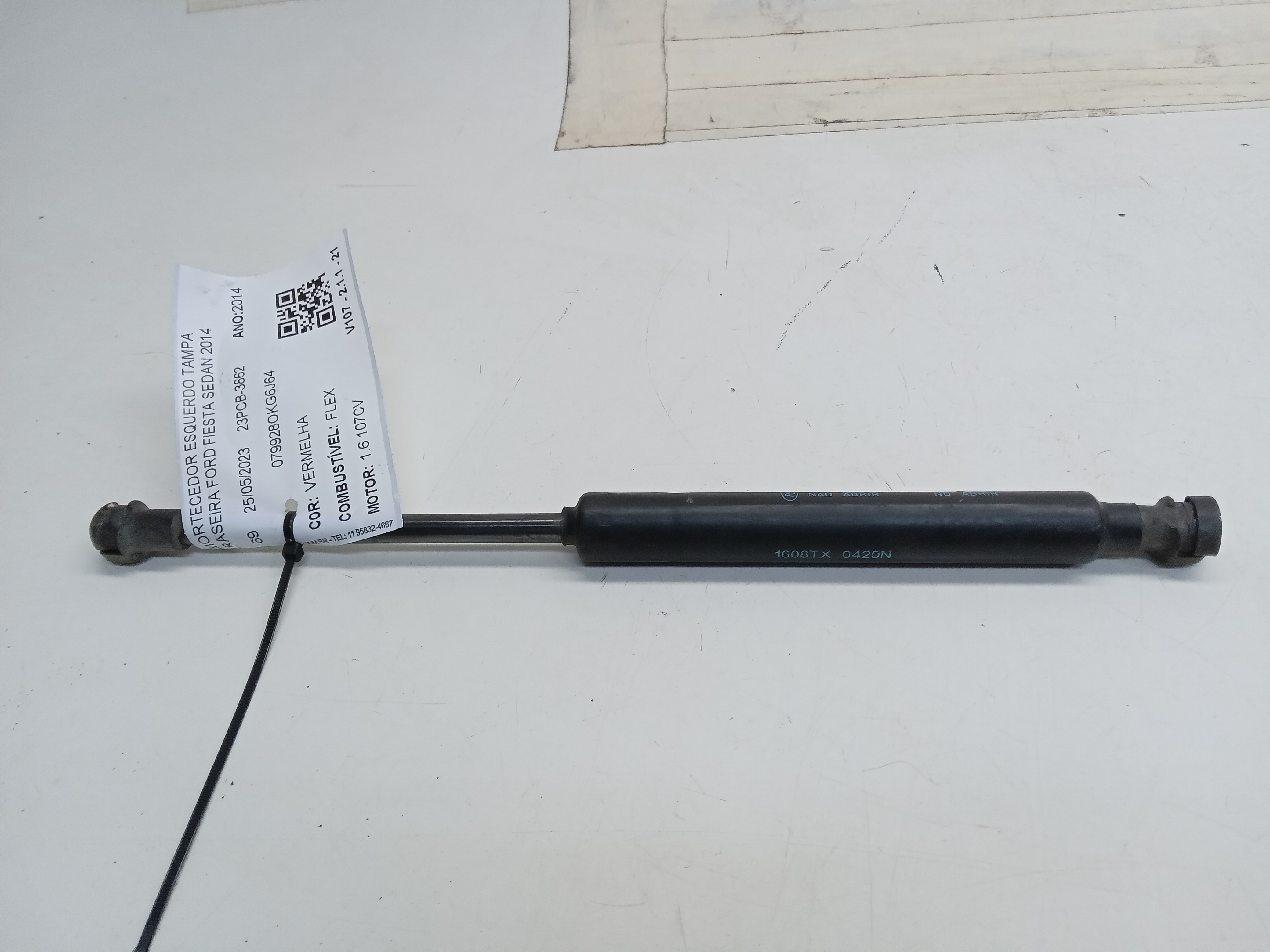 AMORTECEDOR LE TAMPA TRASEIRA FORD FIESTA SEDAN 2014