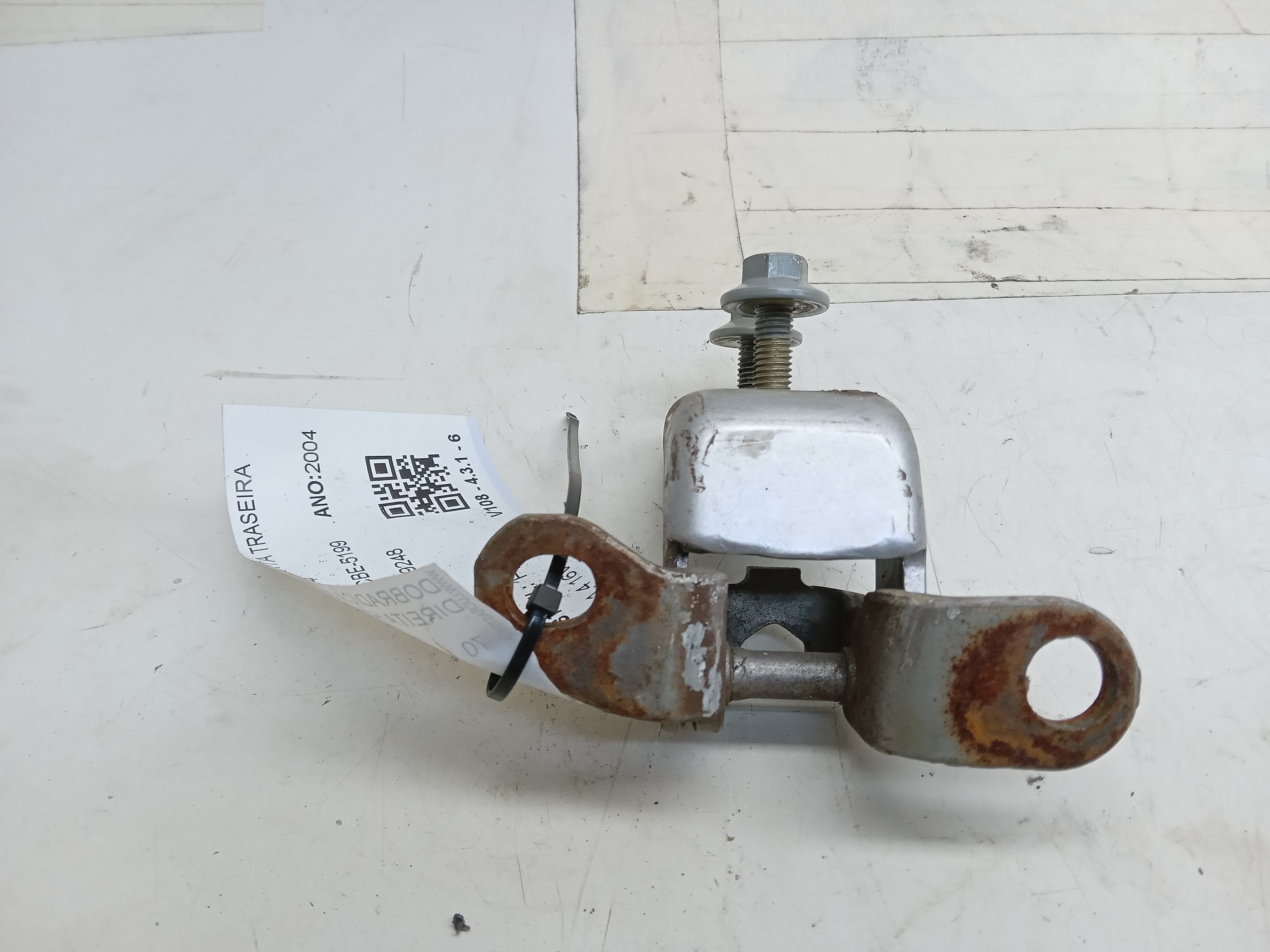 DOBRADIÇA INFERIOR PORTA TRASEIRA DIREITA HONDA FIT 2004 2