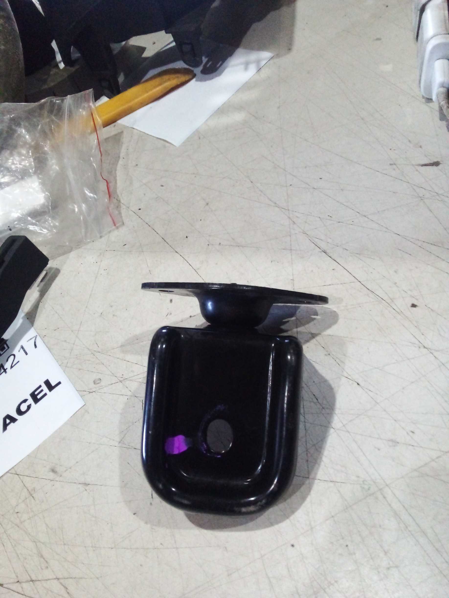 SUPORTE BANCO TRASEIRI HB20 2