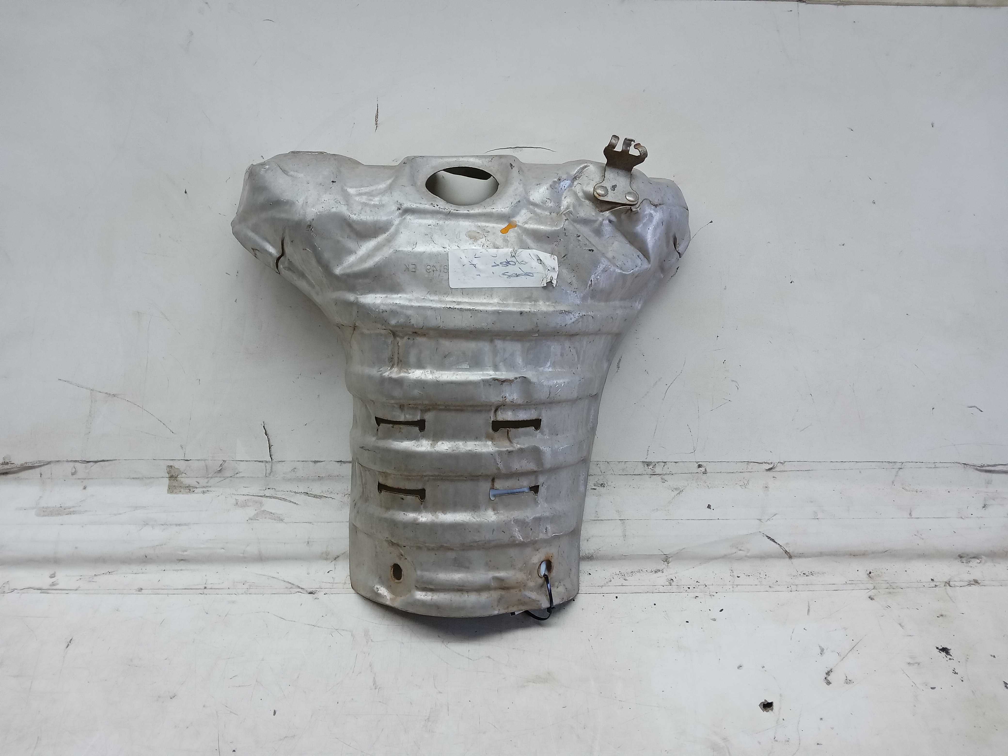 PROTETOR DEFLETOR CALOR ESCAPE GM COBALT 2015