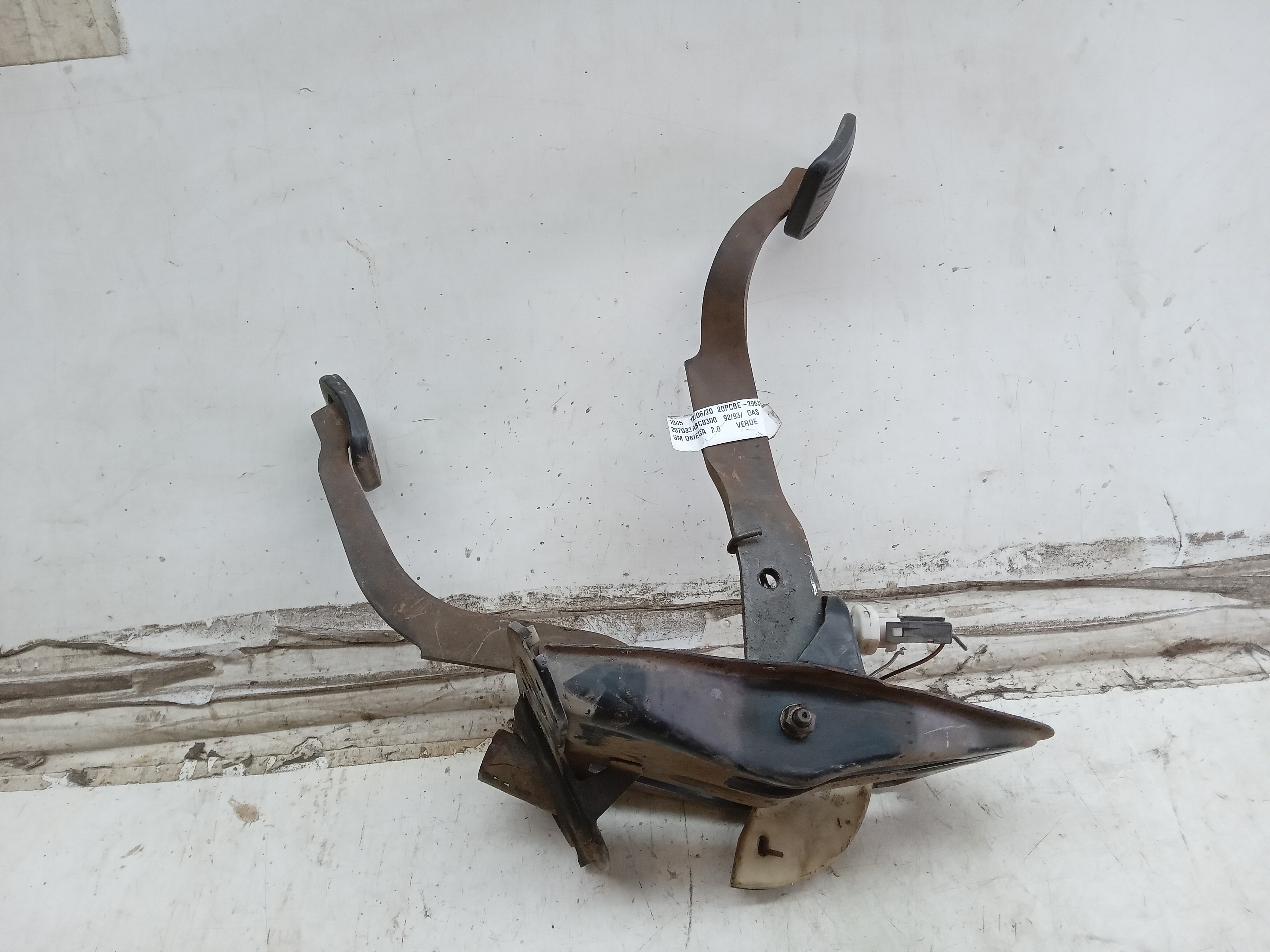 PEDAL FREIO E EMBREAGEM GM OMEGA 1993 2