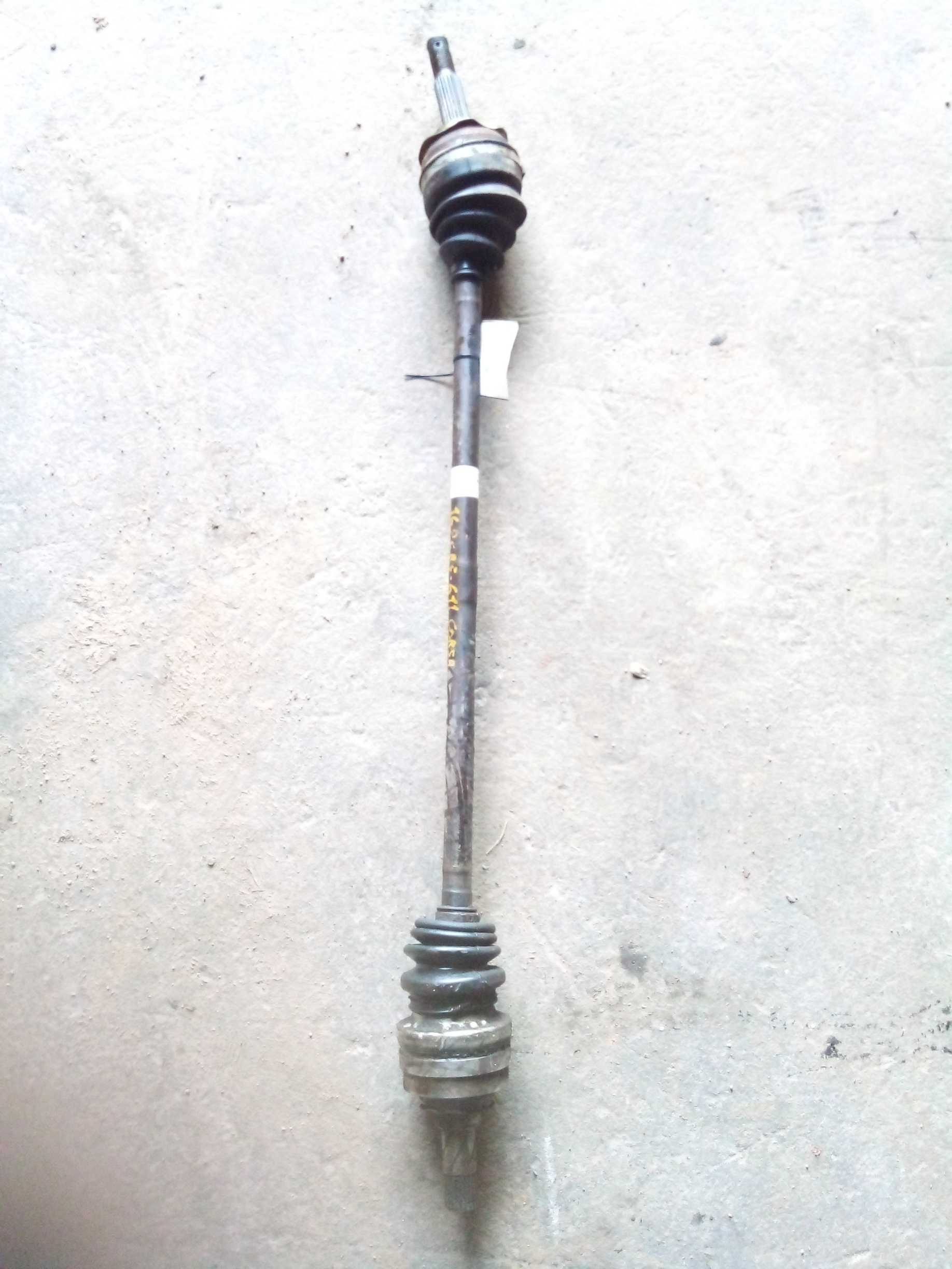 Semi-eixo GM Corsa GL 1.4 lado direito 1996