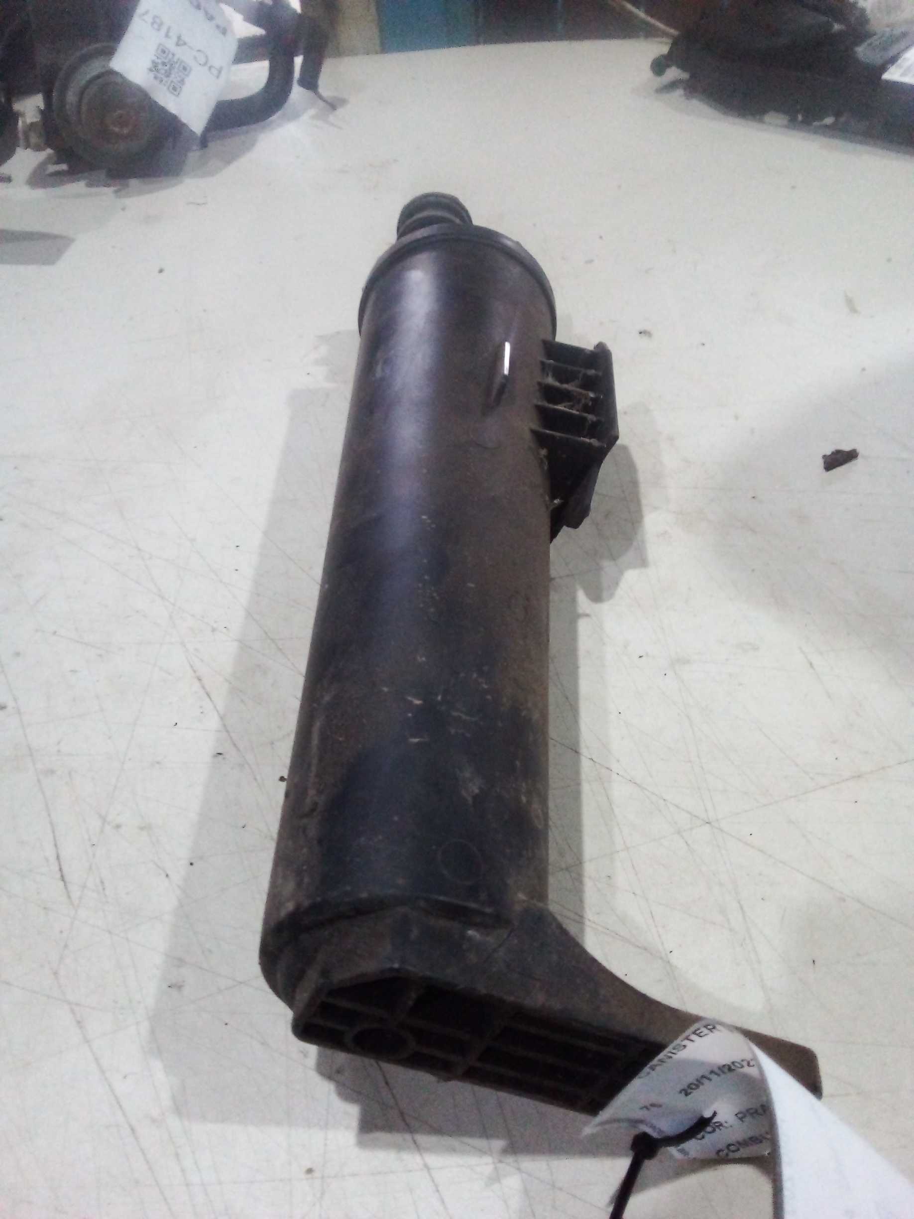CANISTER Volkswagen Polo 2002