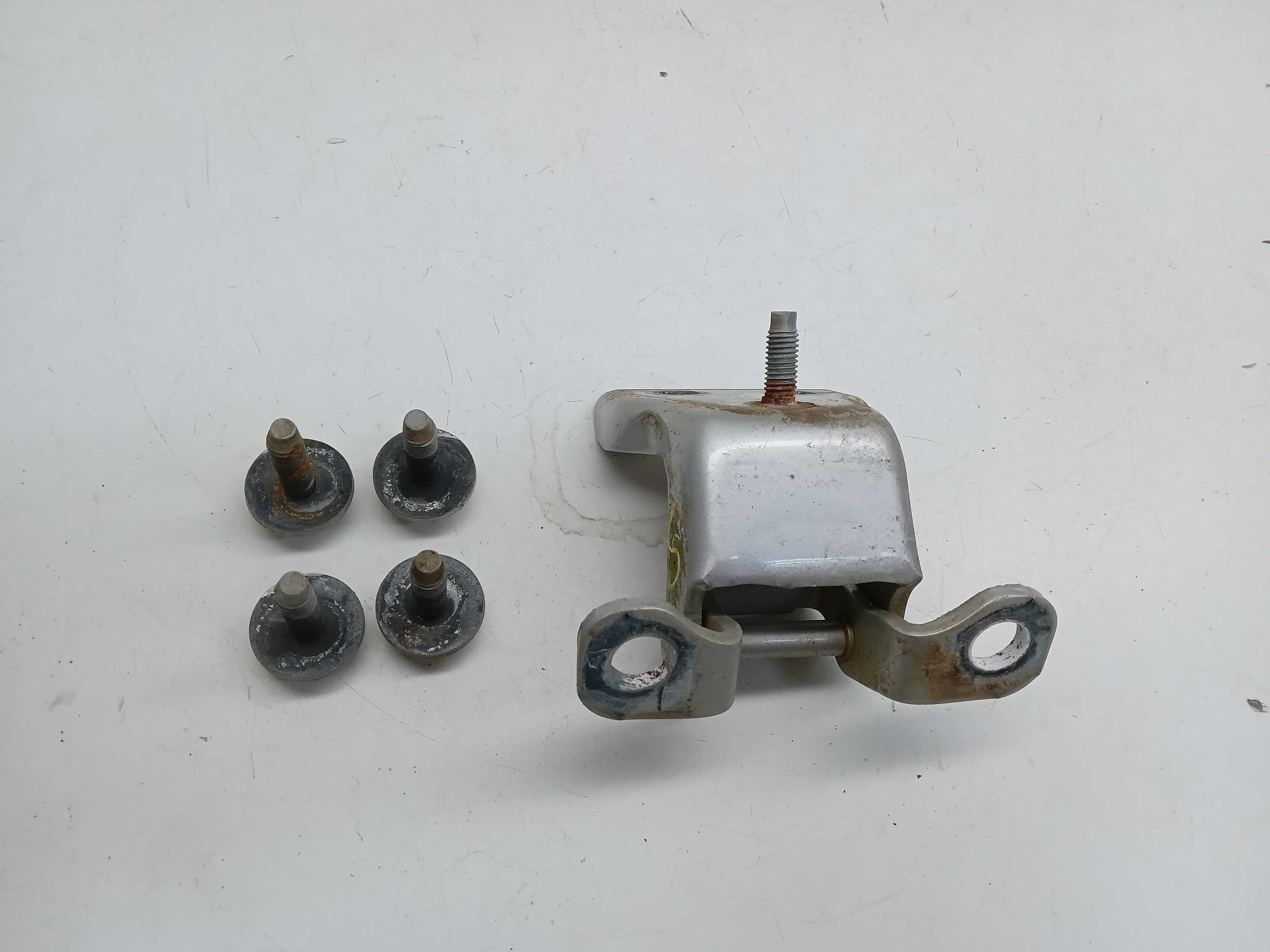 DOBRADIÇA SUPERIOR PORTA TRASEIRA ESQUERDA FORD RANGER 2008 2