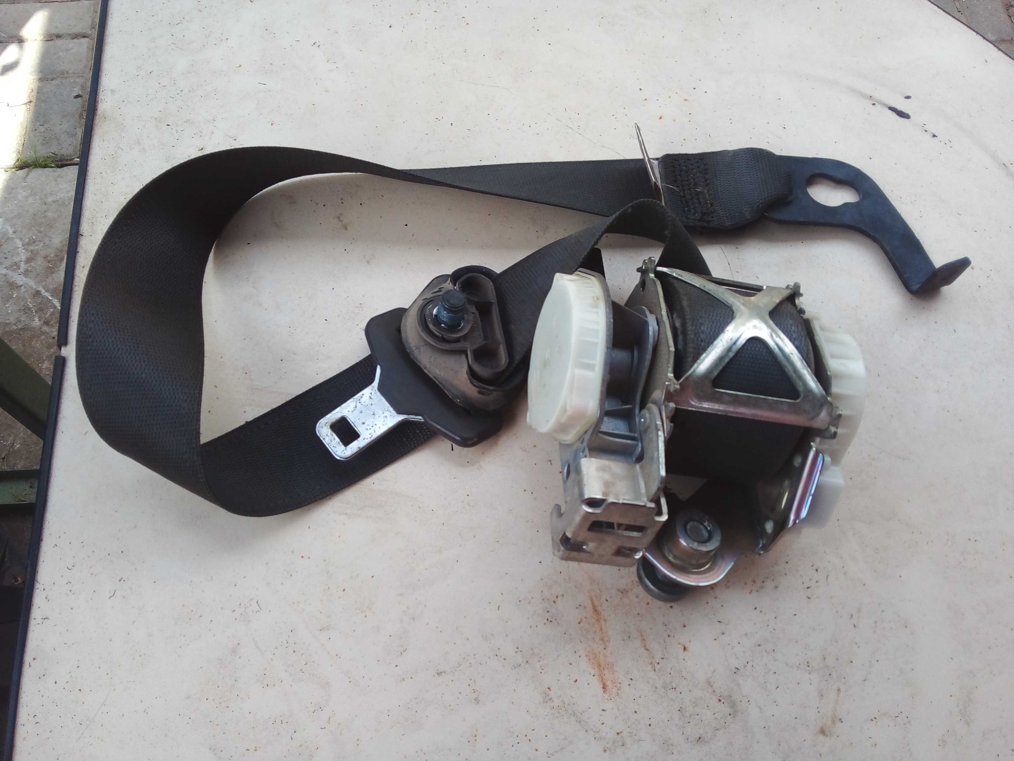 CINTO SEG DIANTEIRO ES COBALT SPIN 2016  34121304 1