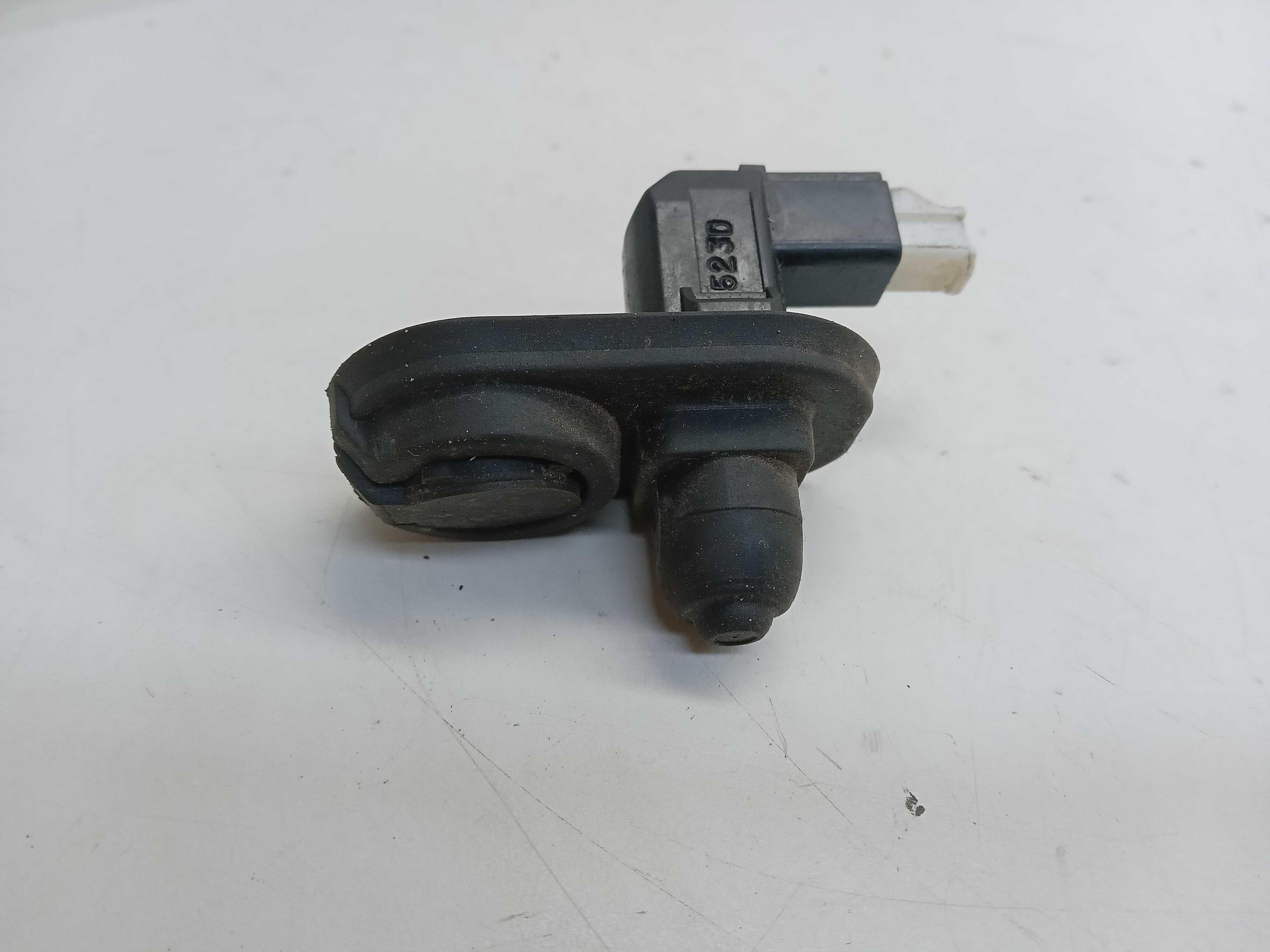 INTERRUPTOR LUZ  PORTA DIANTEIRA DIREITA Honda Fit 2005 2