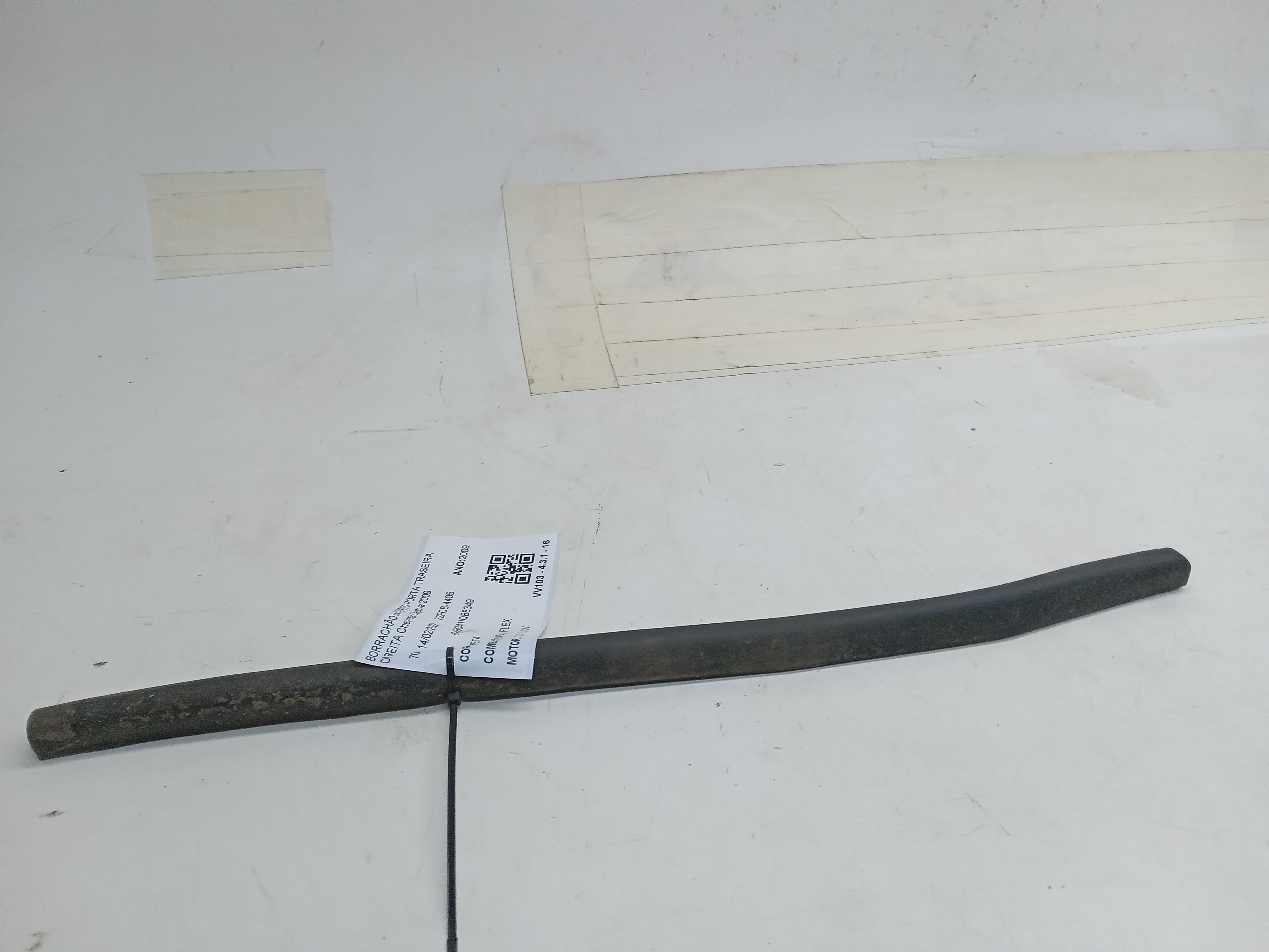 BORRACHA INTERNA PORTA TRASEIRA DIREITA GM Captiva 2009