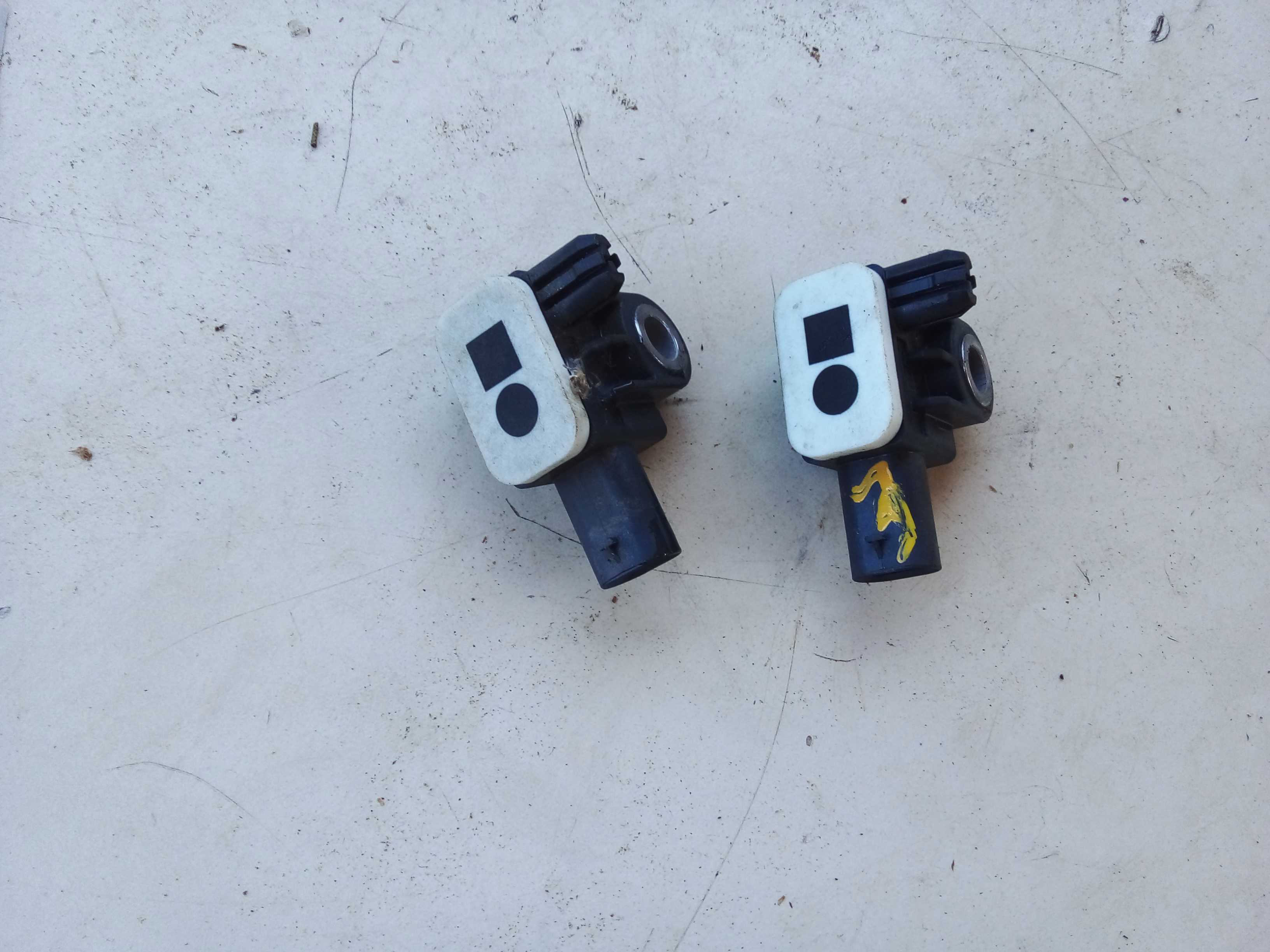 PAR SENSOR AISR BAHG COLUNA DIREITA E ESQUERDA BMW 2019 2